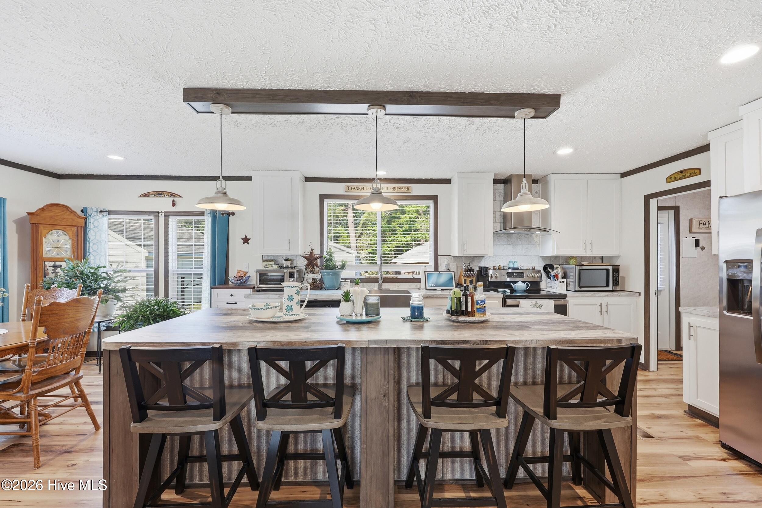 100567202 | Photo 16