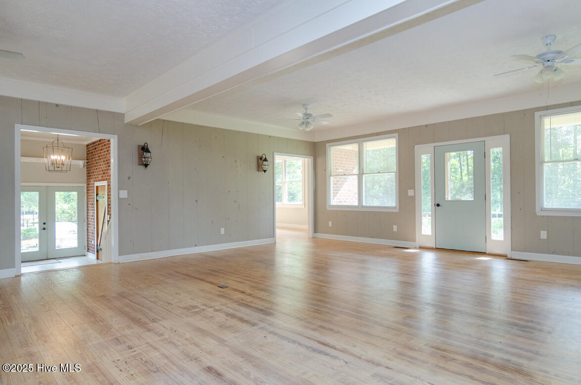 100511251 | Photo 11