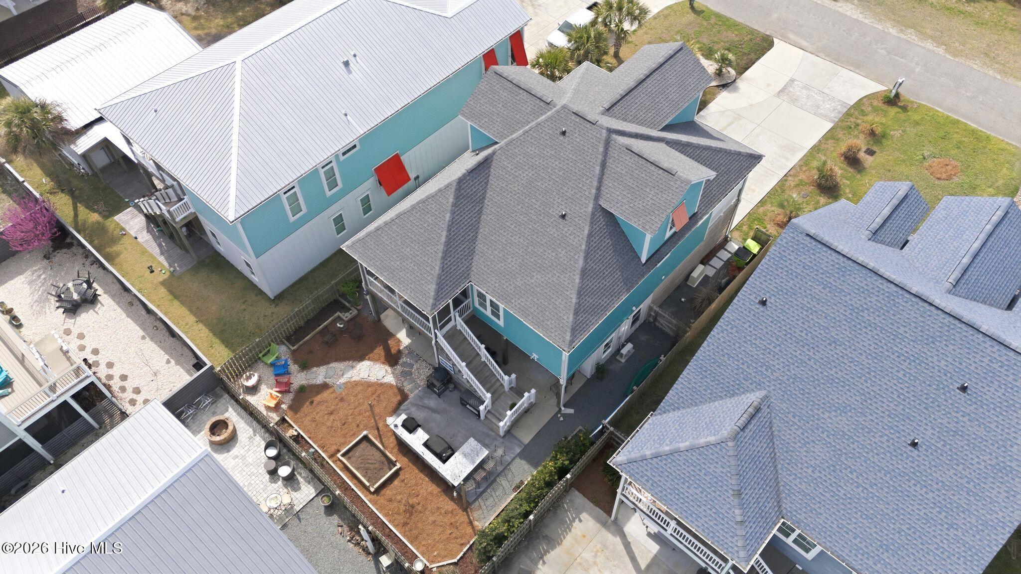 100562049 | Photo 73