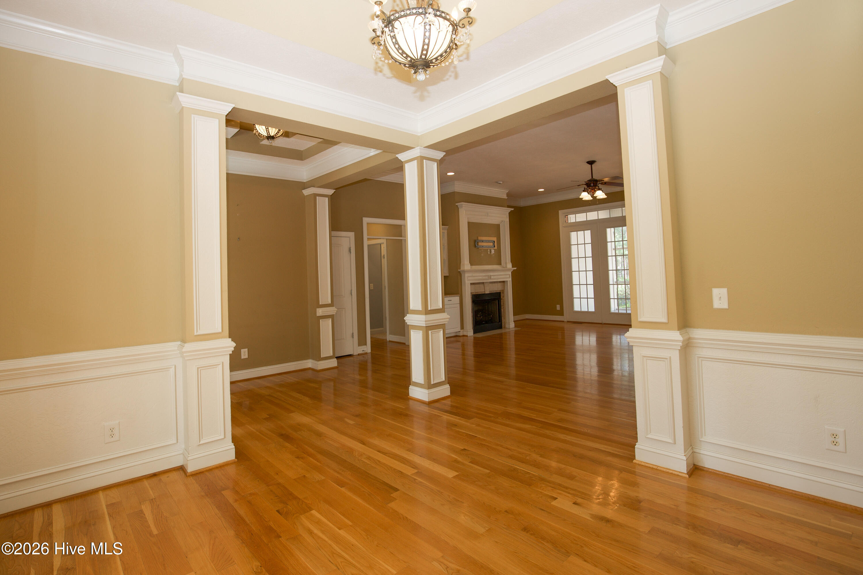 16 Montrose Ct-25
