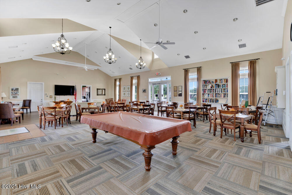 100538371 | Photo 68