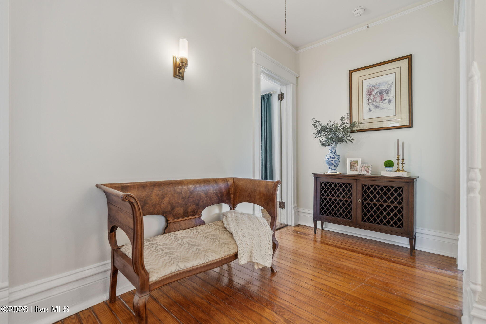 100566277 | Photo 28