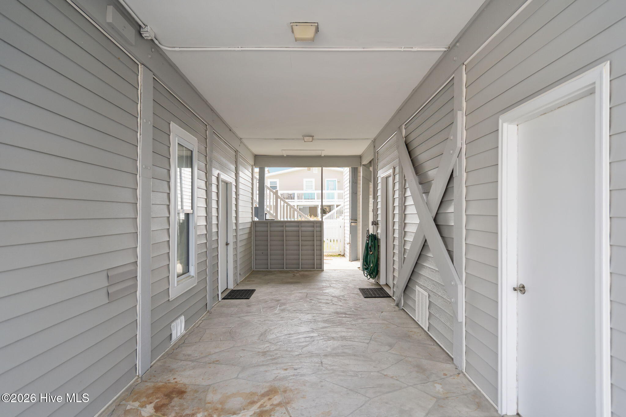 100562748 | Photo 67