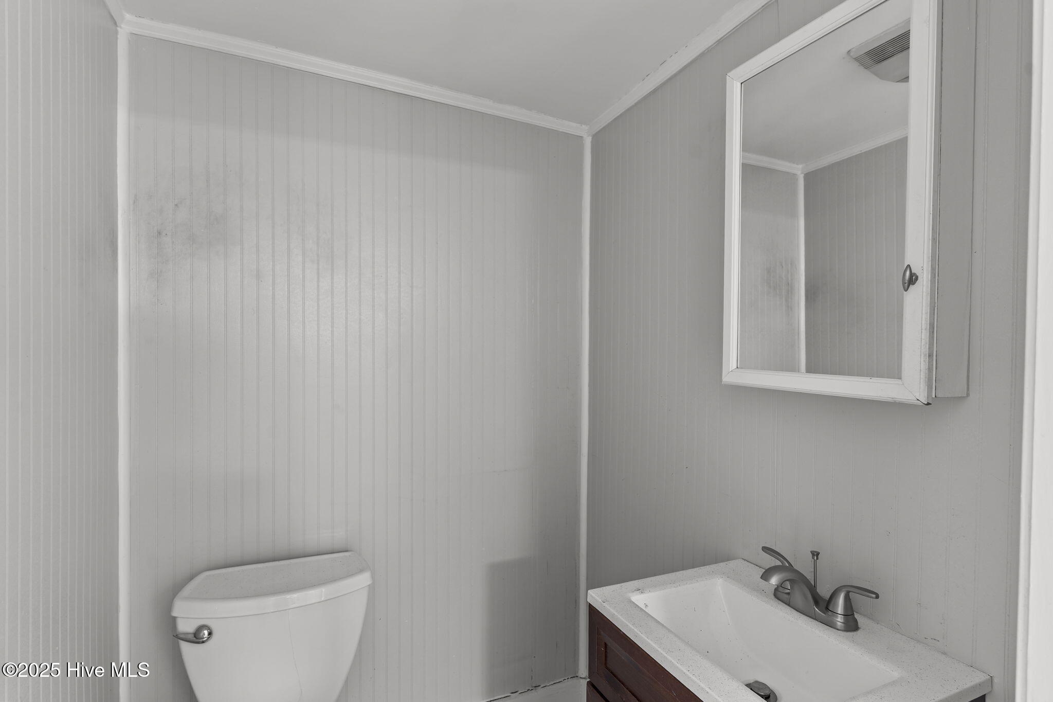 100542982 | Photo 39