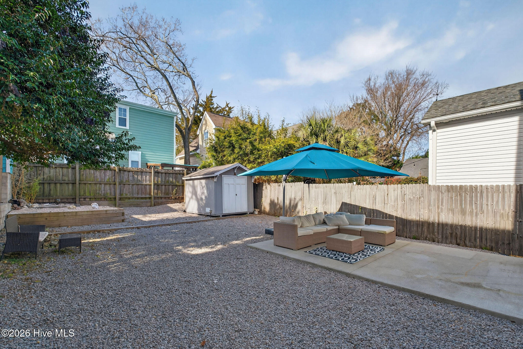 100550770 | Photo 33