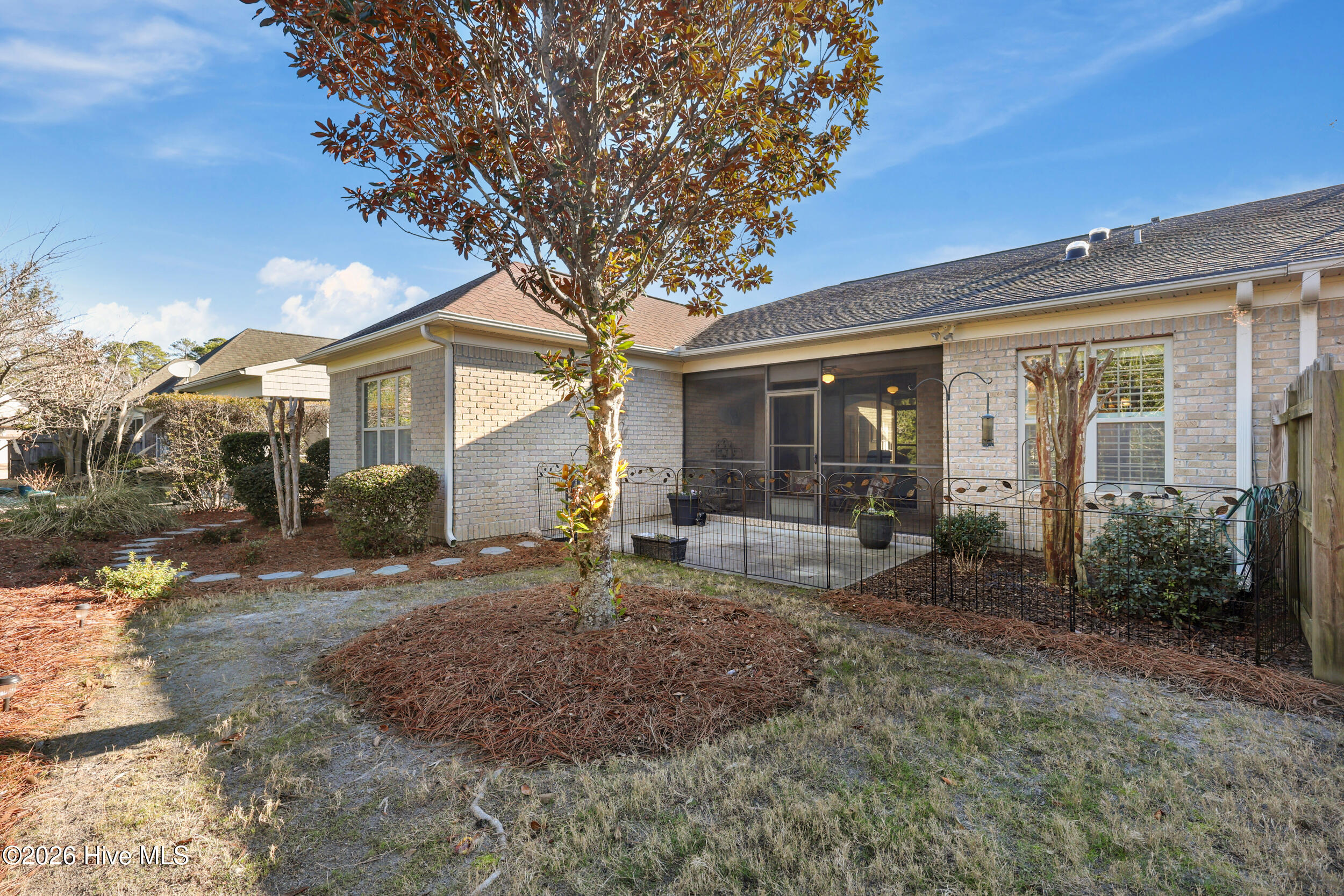 100551949 | Photo 13