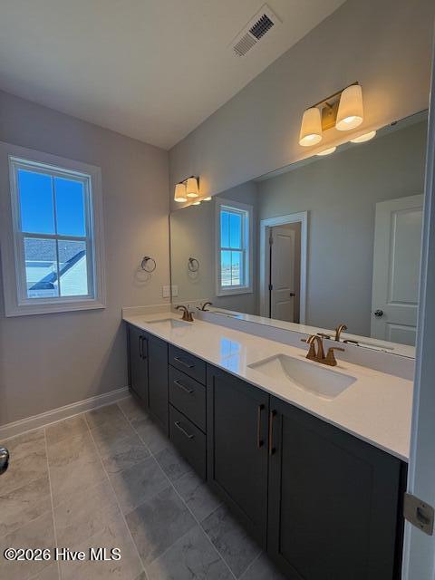 100559228 | Photo 23