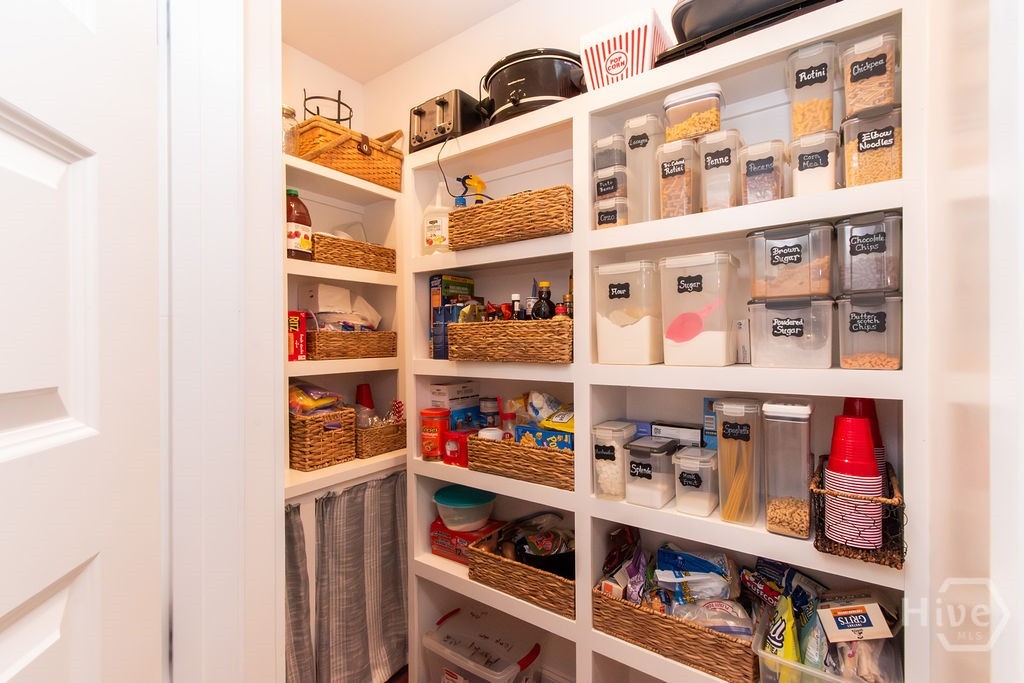 Walk-In Pantry