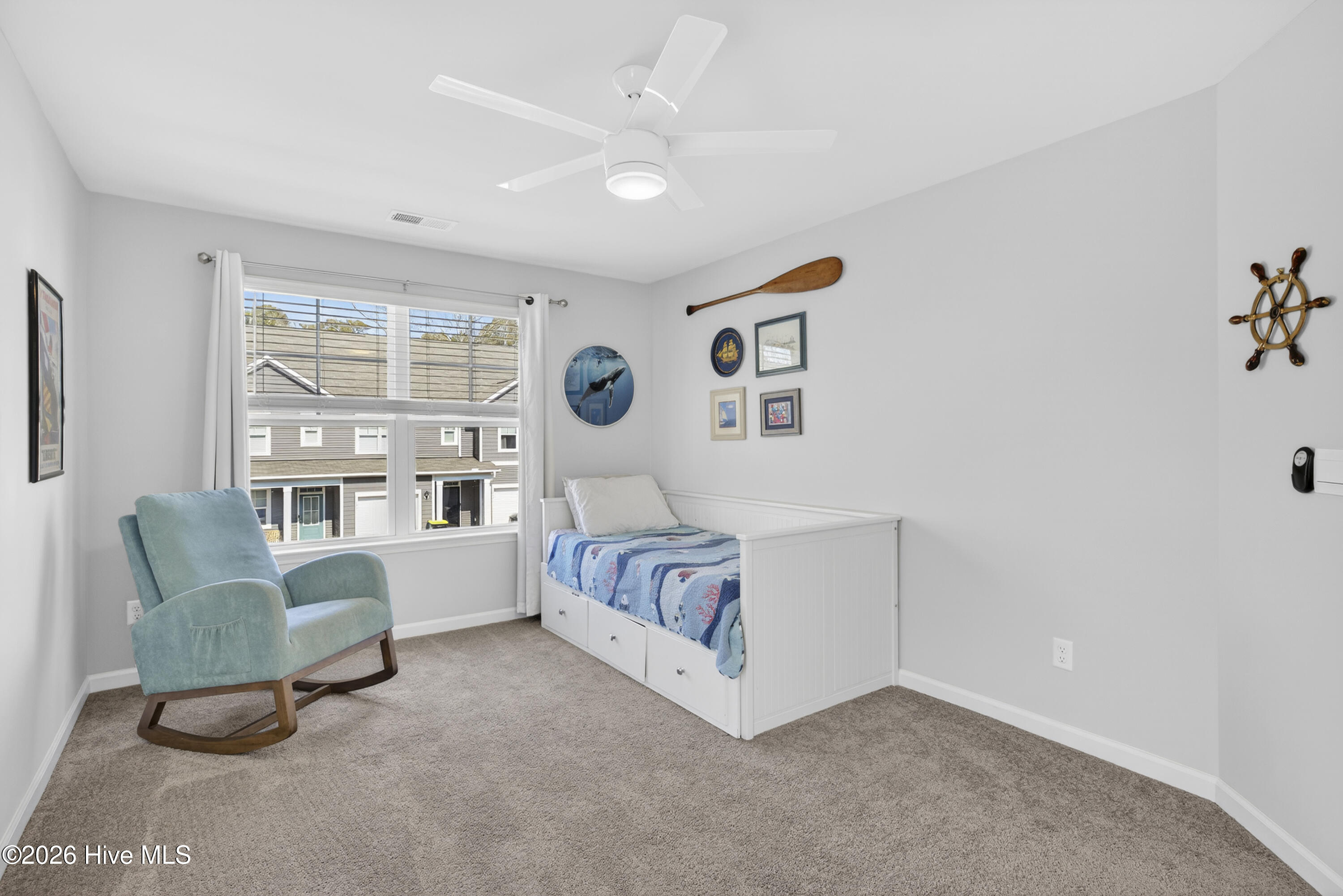 100555203 | Photo 39