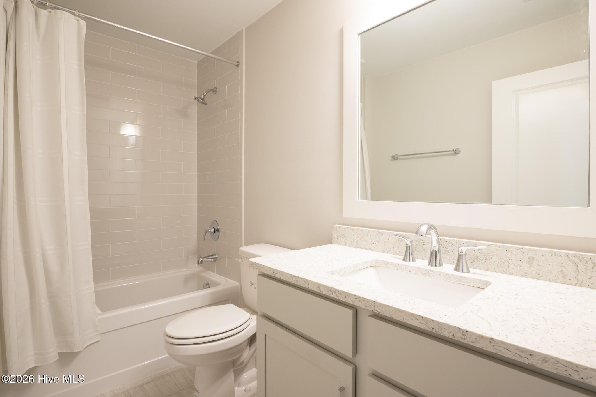 100564626 | Photo 18