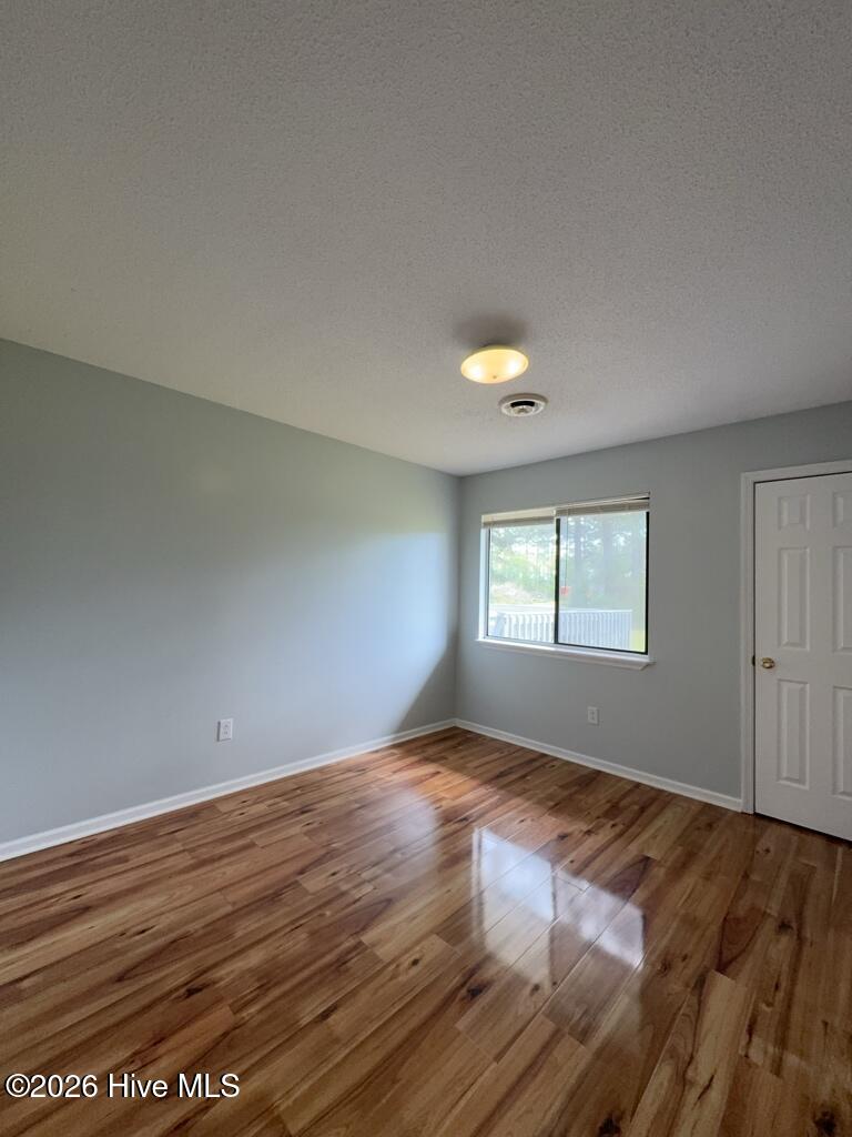 100564135 | Photo 13