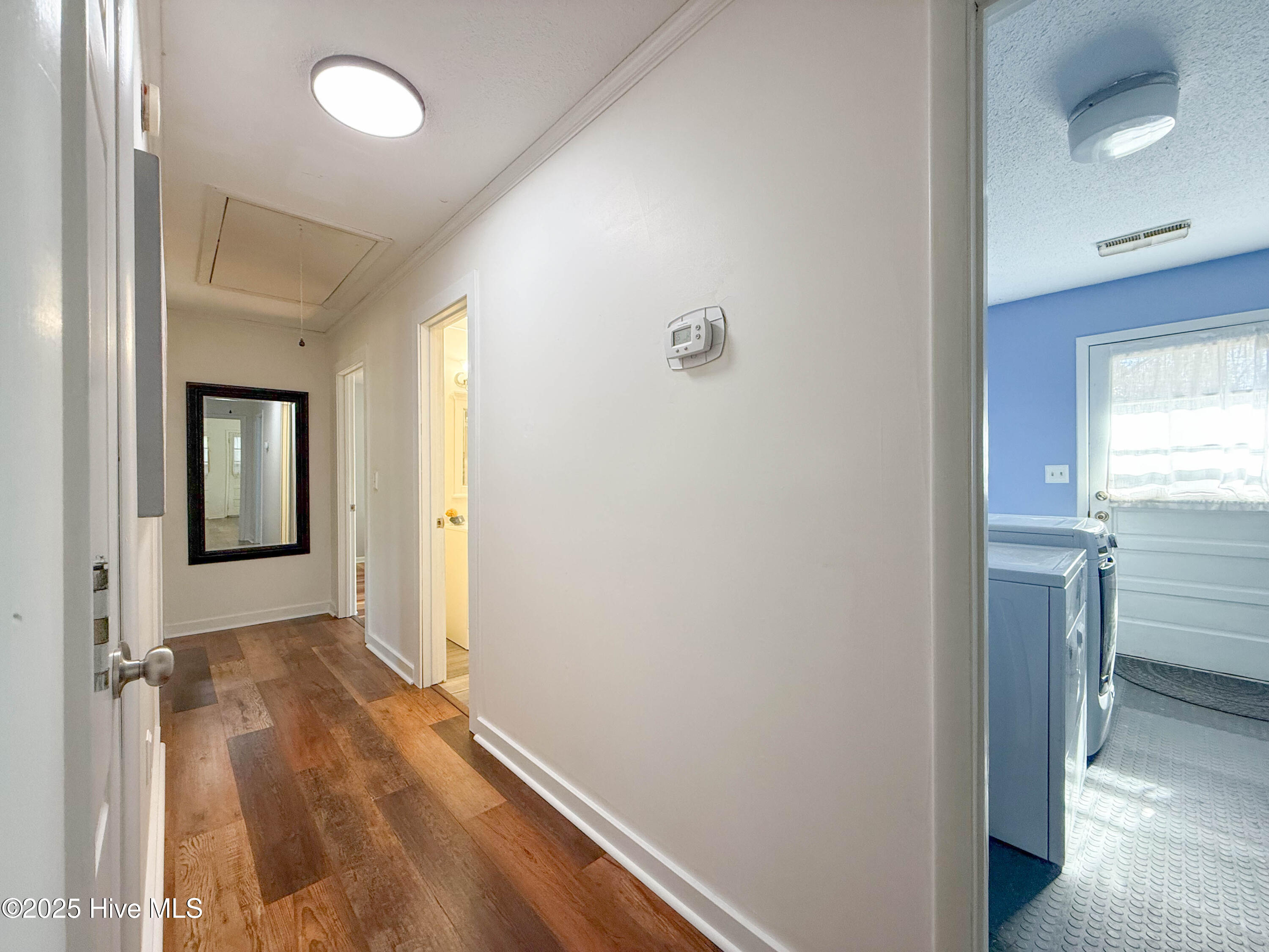 100546287 | Photo 19