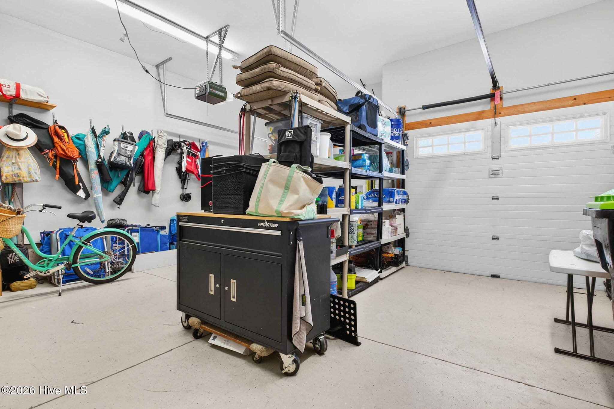 100564784 | Photo 39