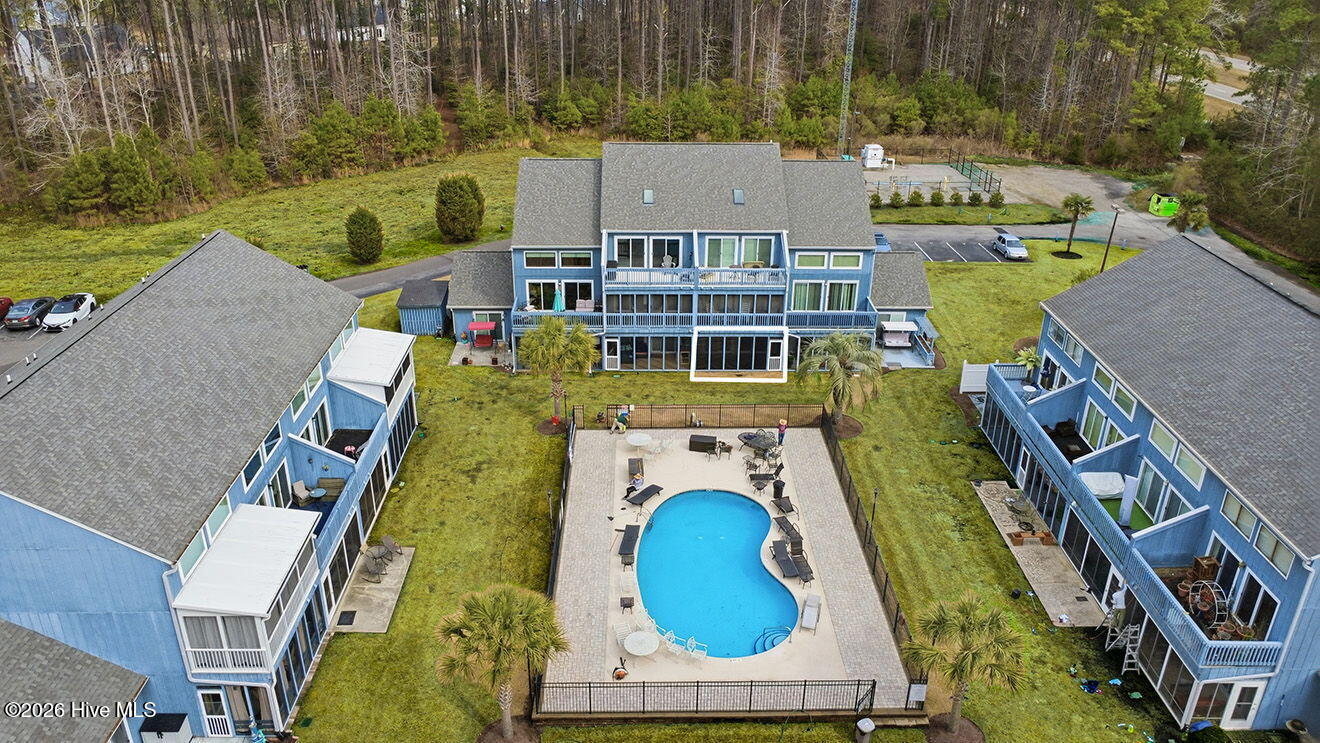 100557080 | Photo 30