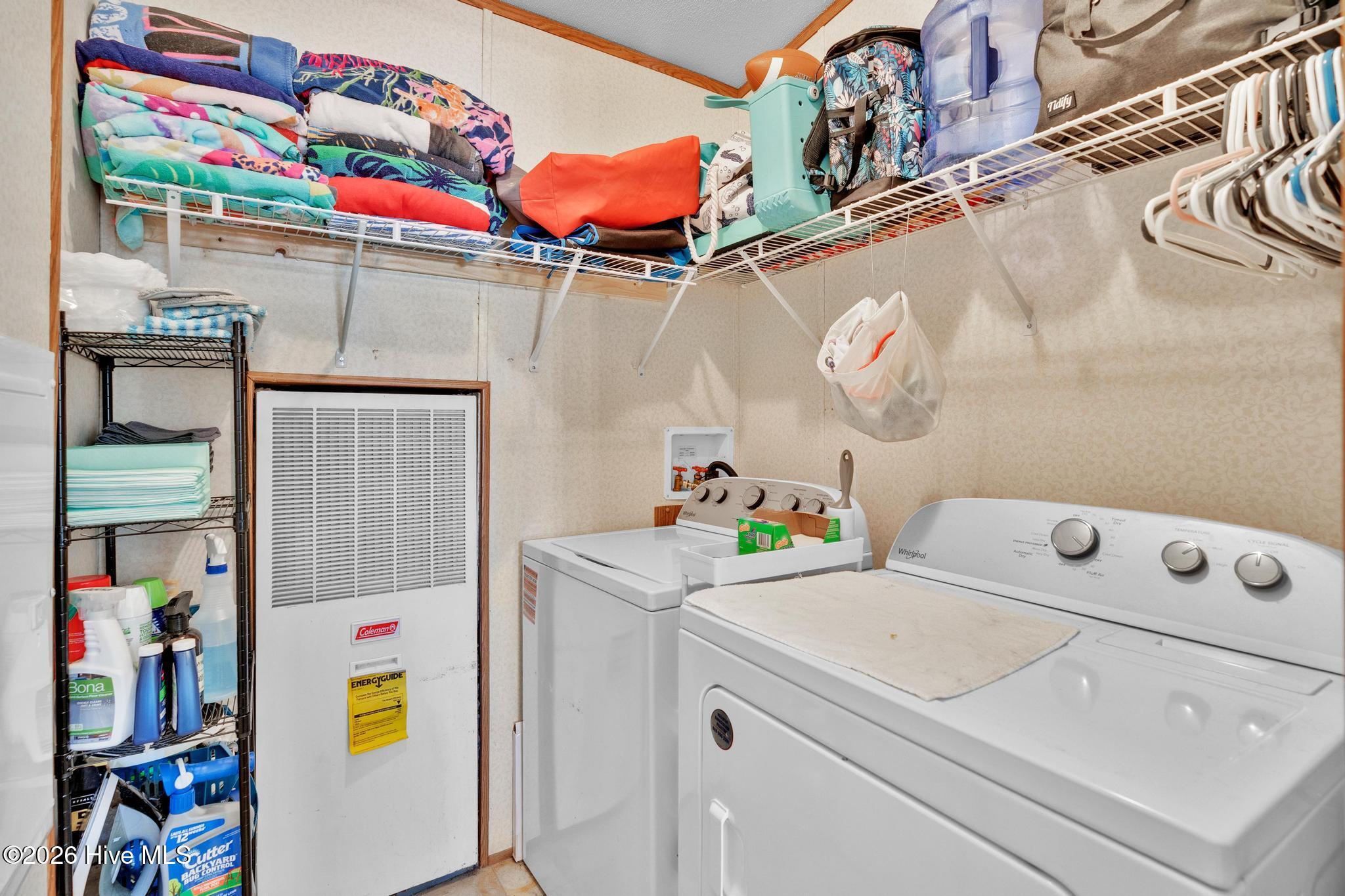 100559189 | Photo 33