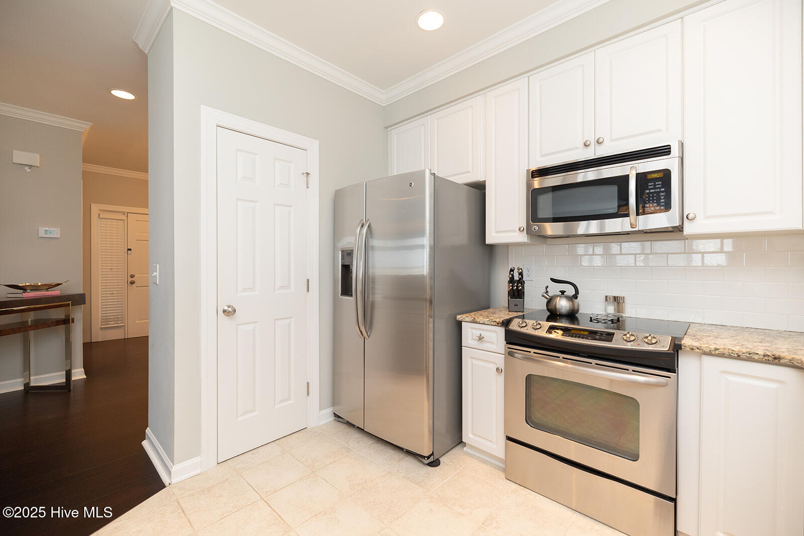 100564754 | Photo 12