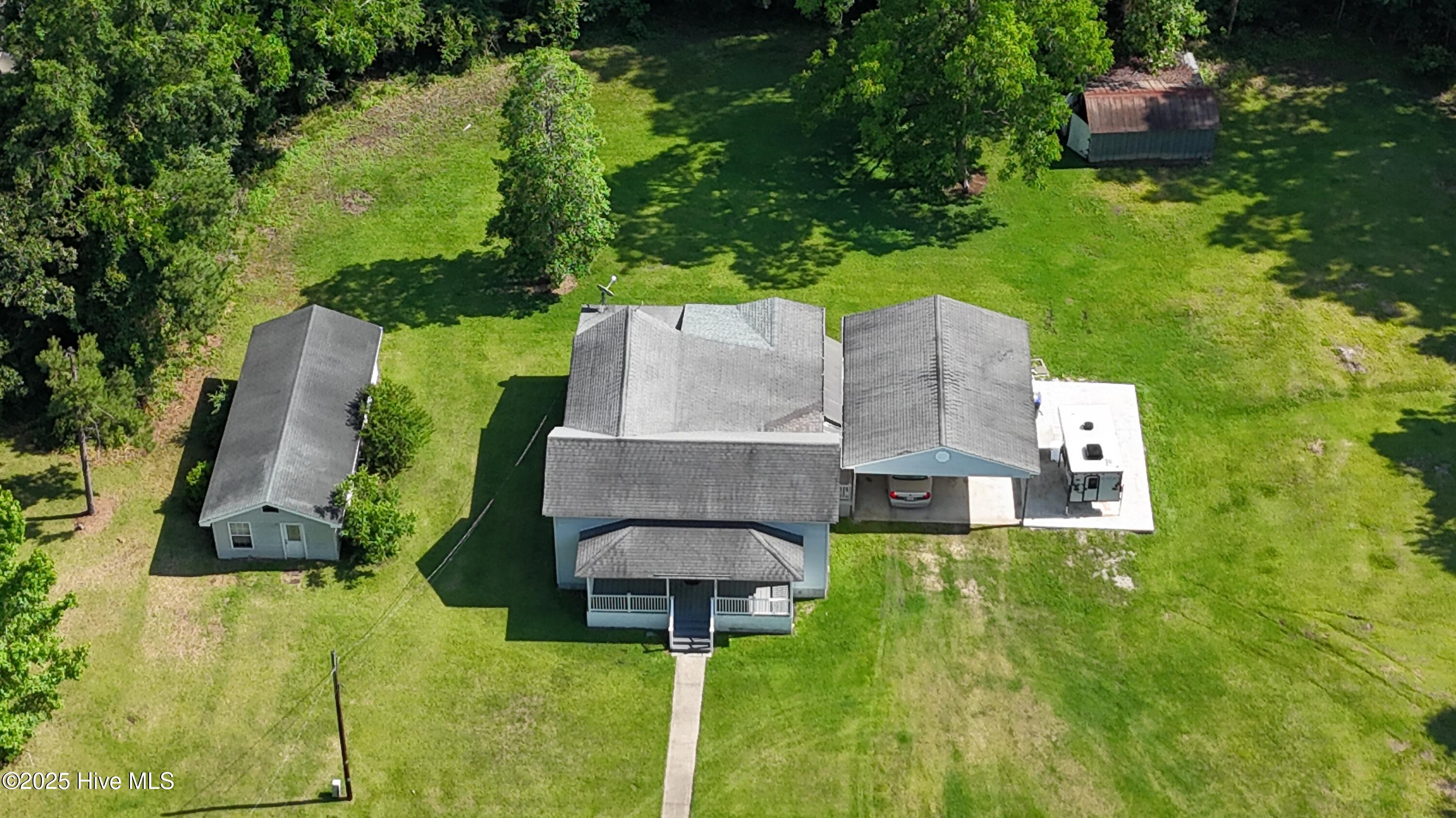 100555801 | Photo 37