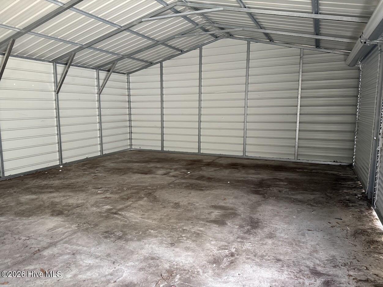 100553409 | Photo 15