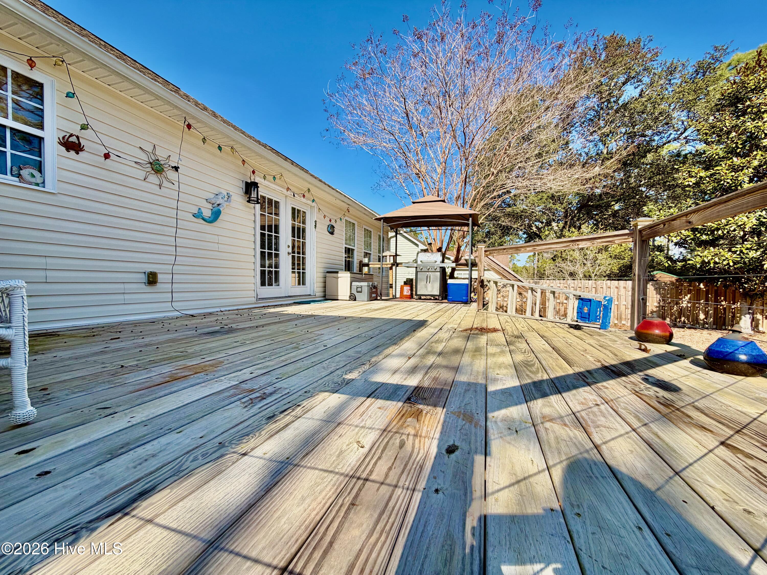 100553297 | Photo 50