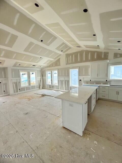 100552100 | Photo 39