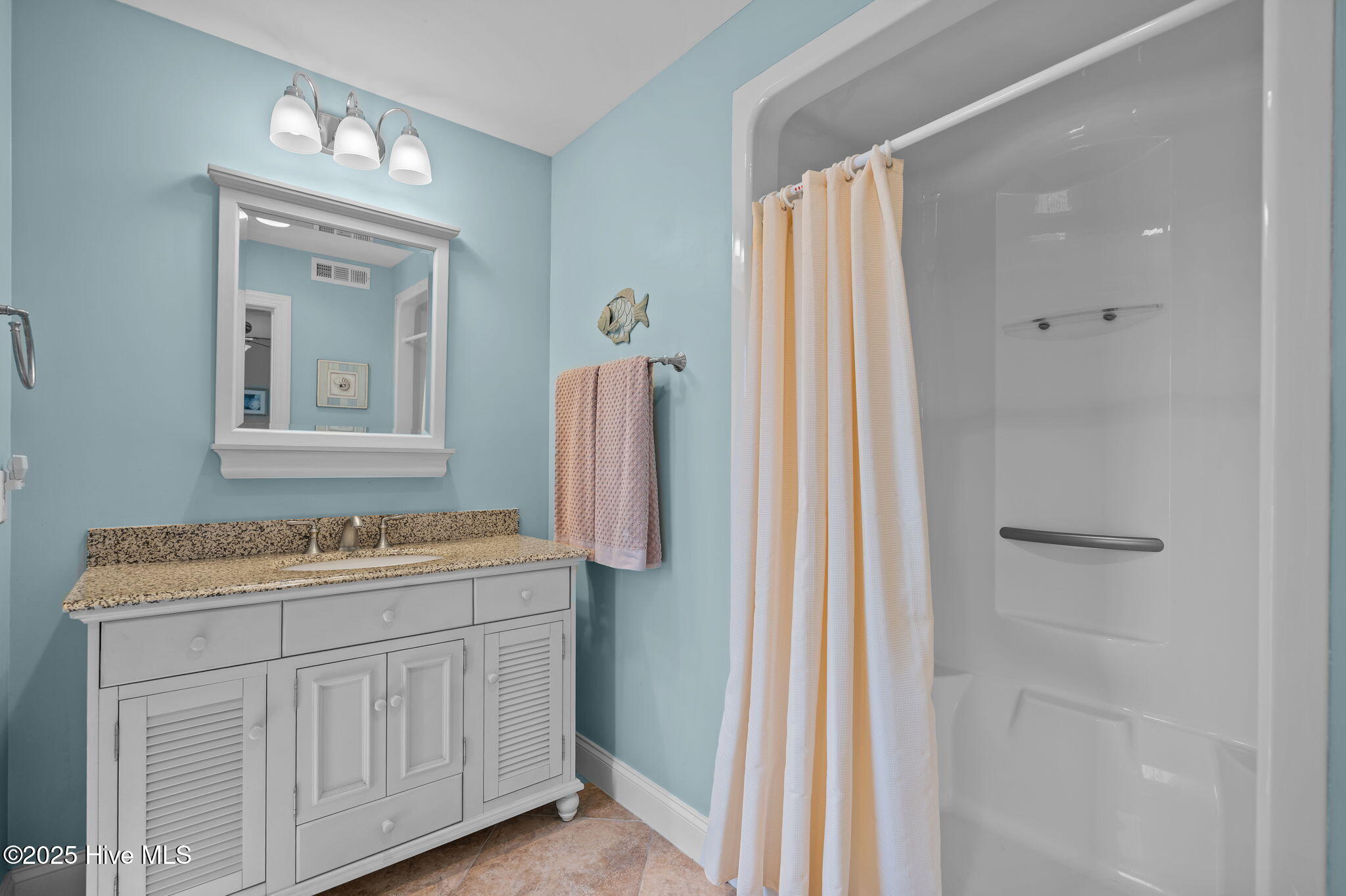 100555511 | Photo 47