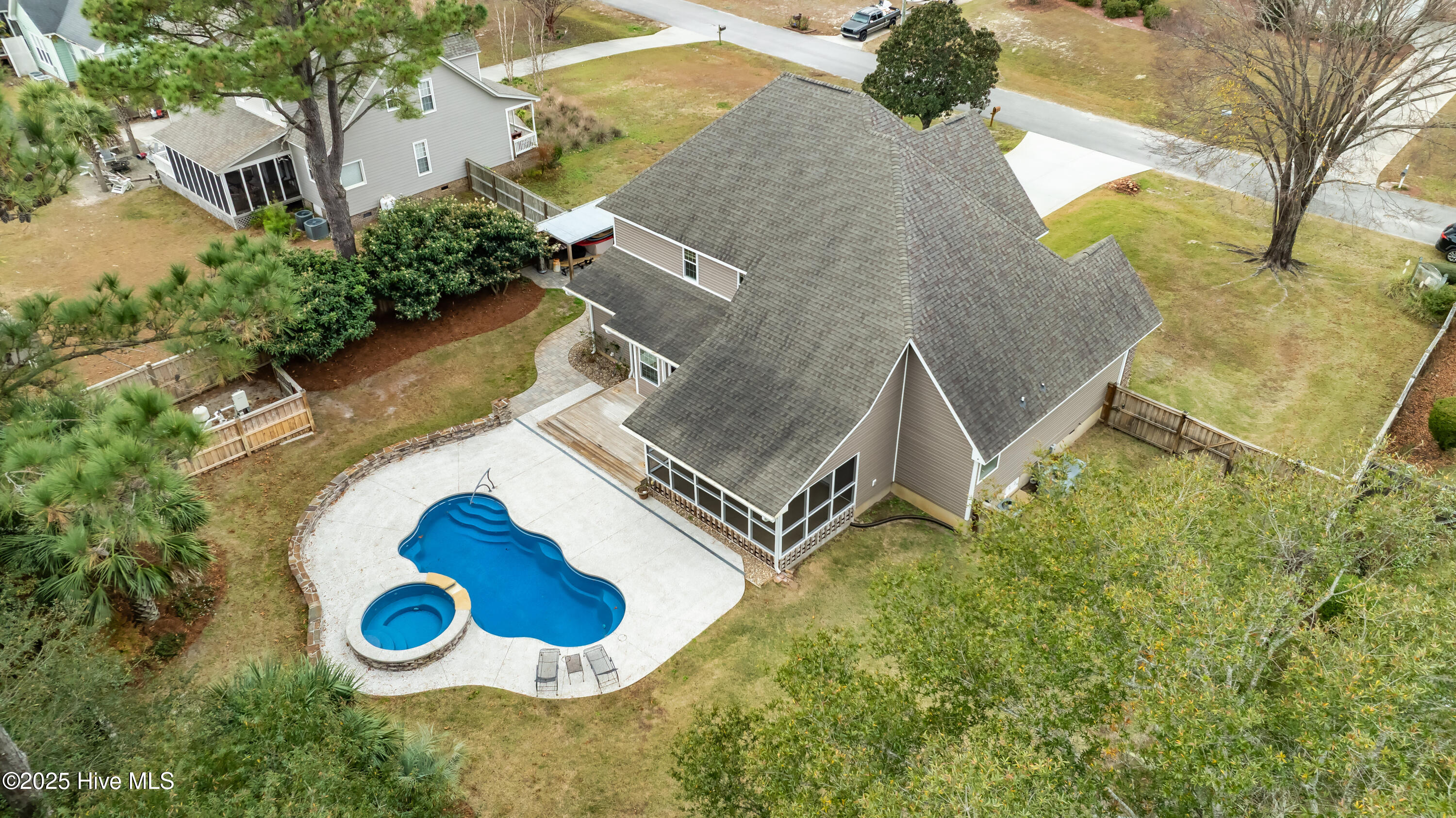 100543498 | Photo 65