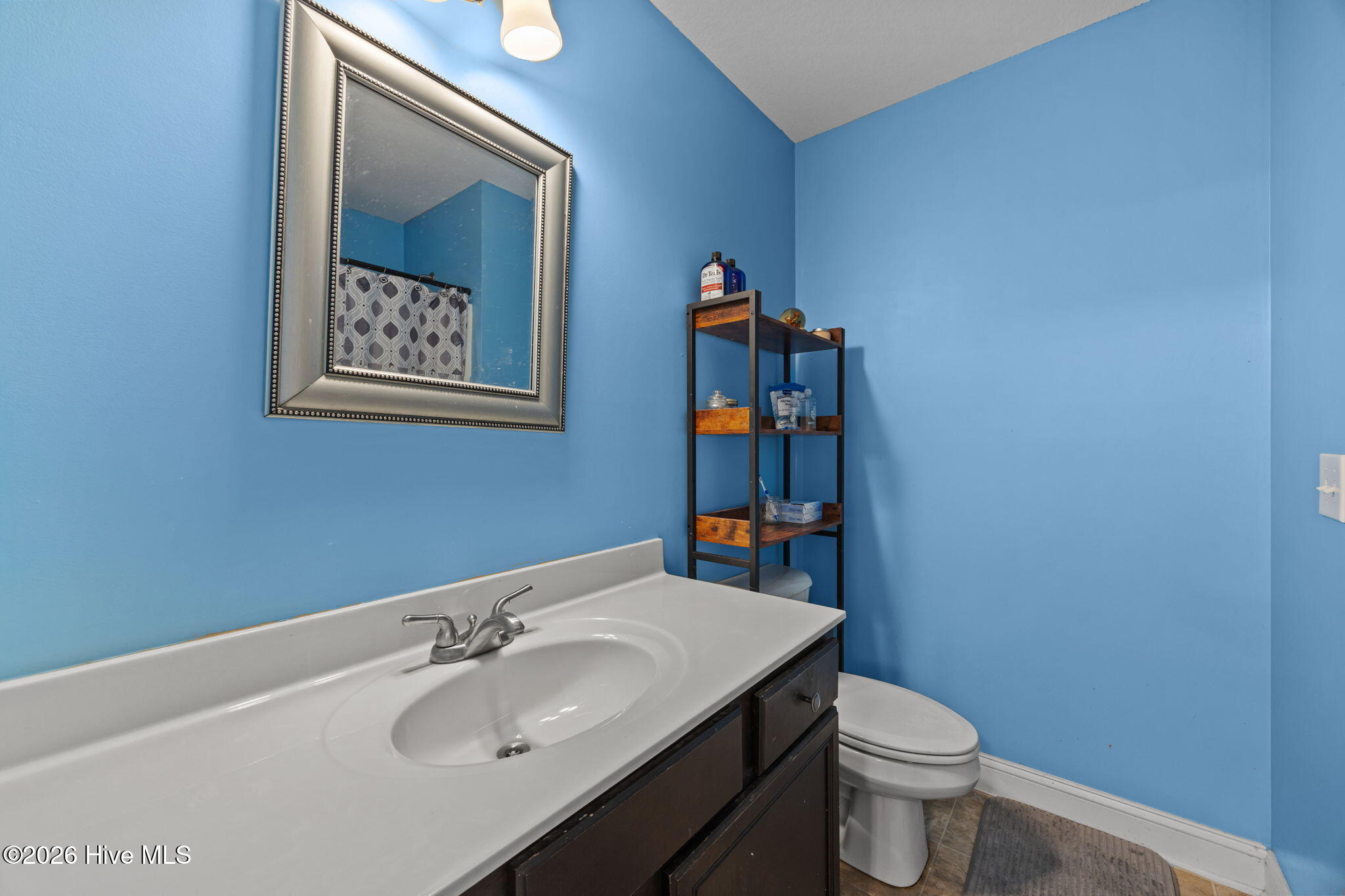 2204 Sweet Bay Drive UNIT B, Greenville, NC, 27834