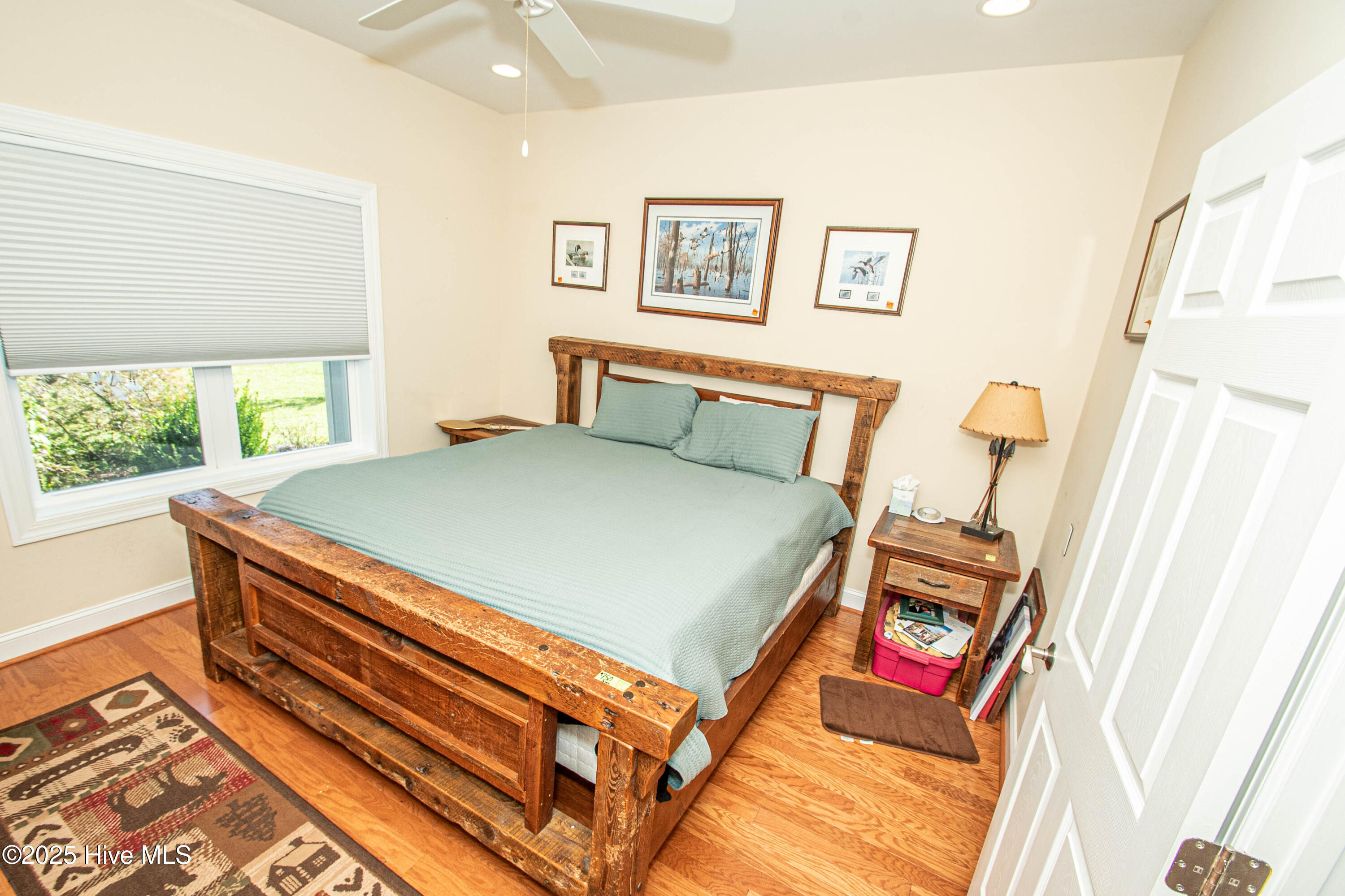 100544337 | Photo 36