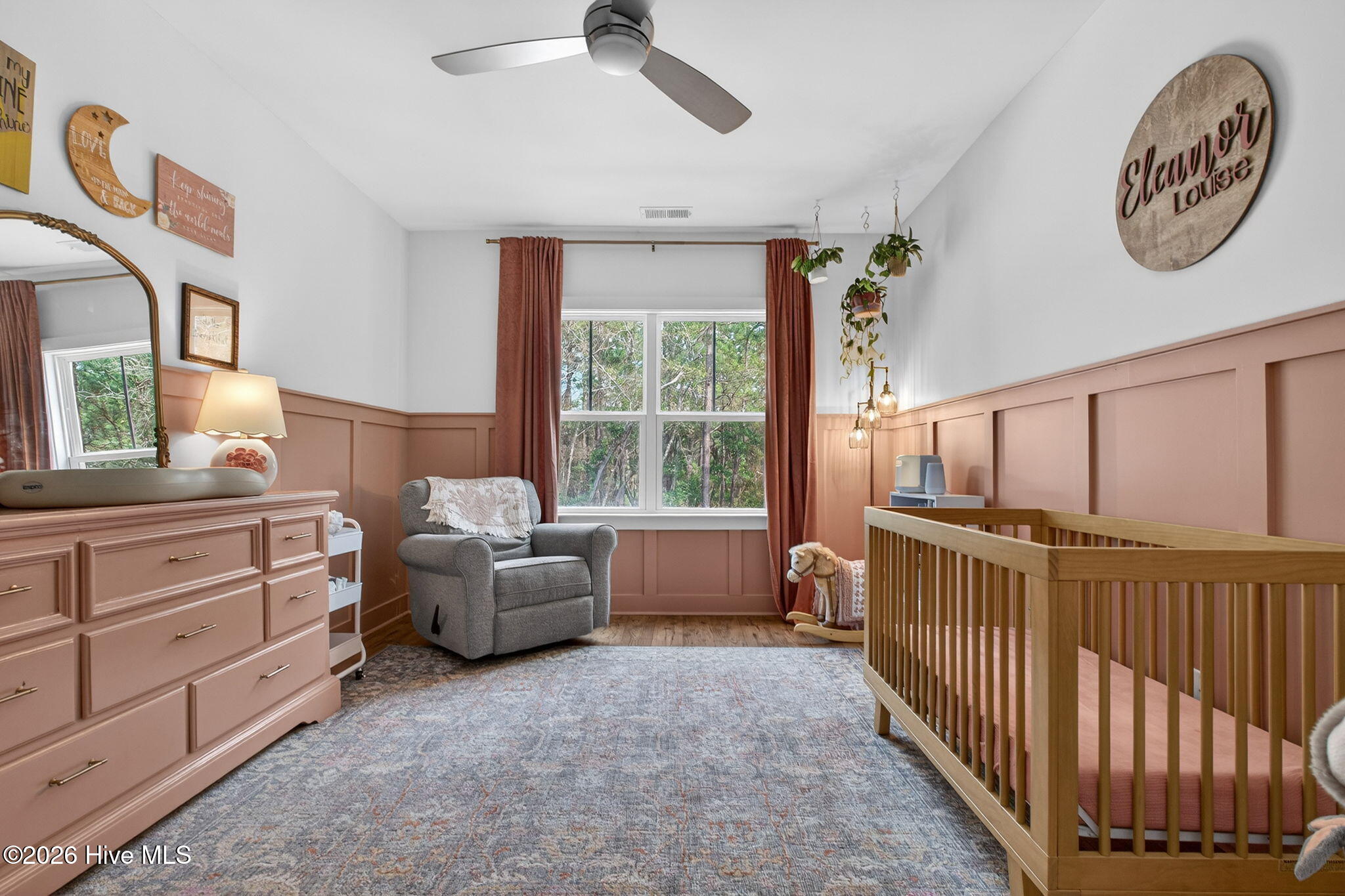 100559815 | Photo 46