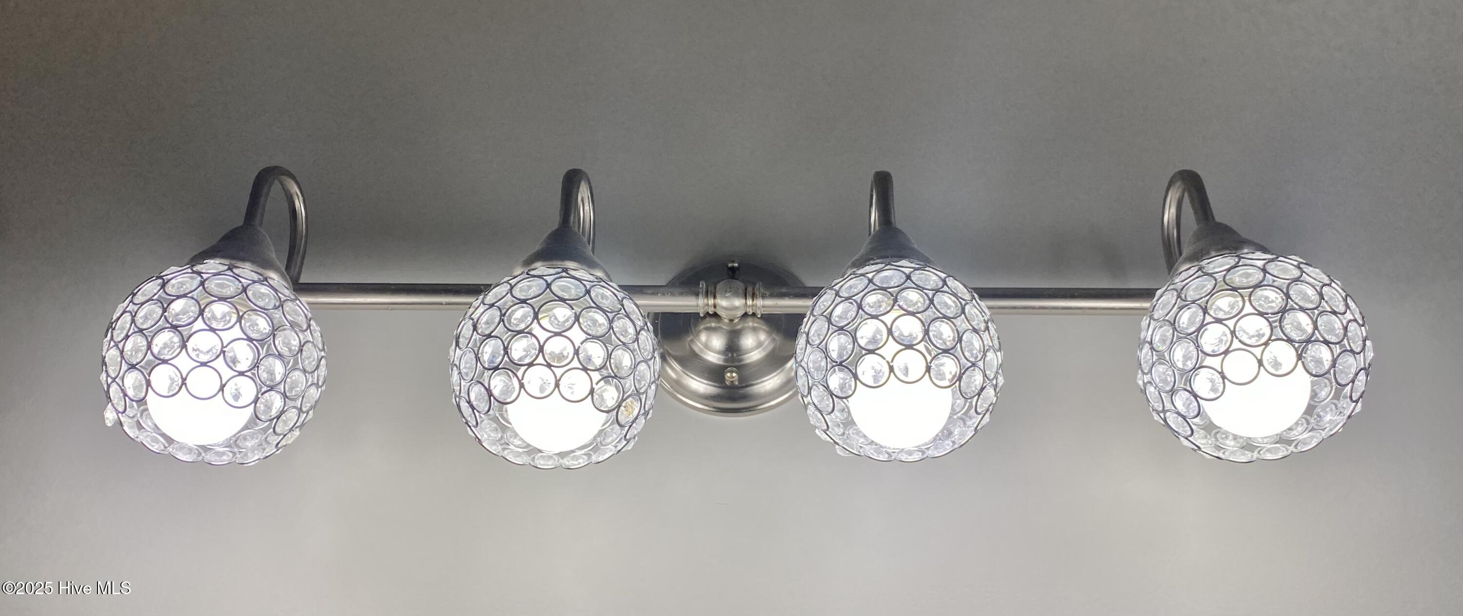 100538059 | Photo 20