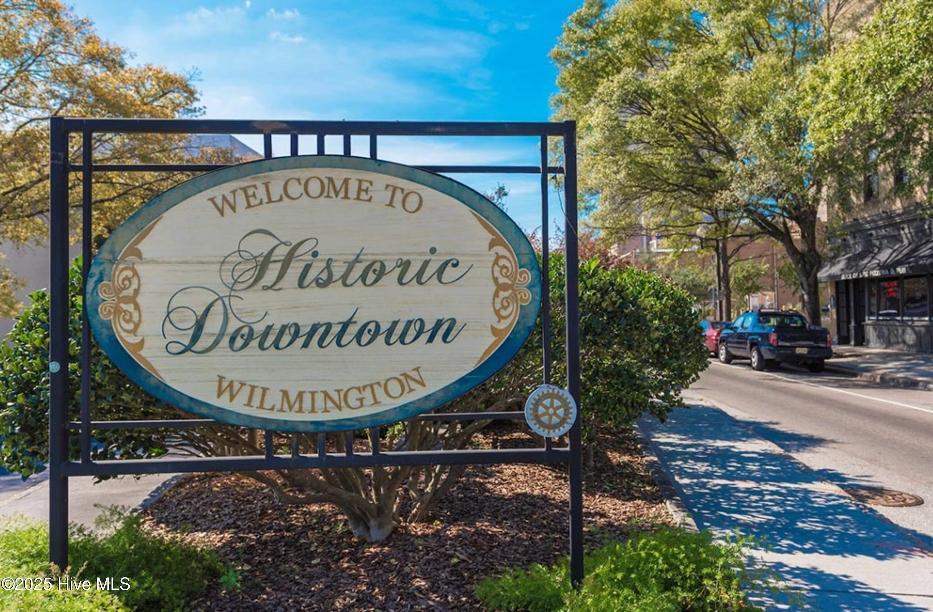 100574879 | Photo 33