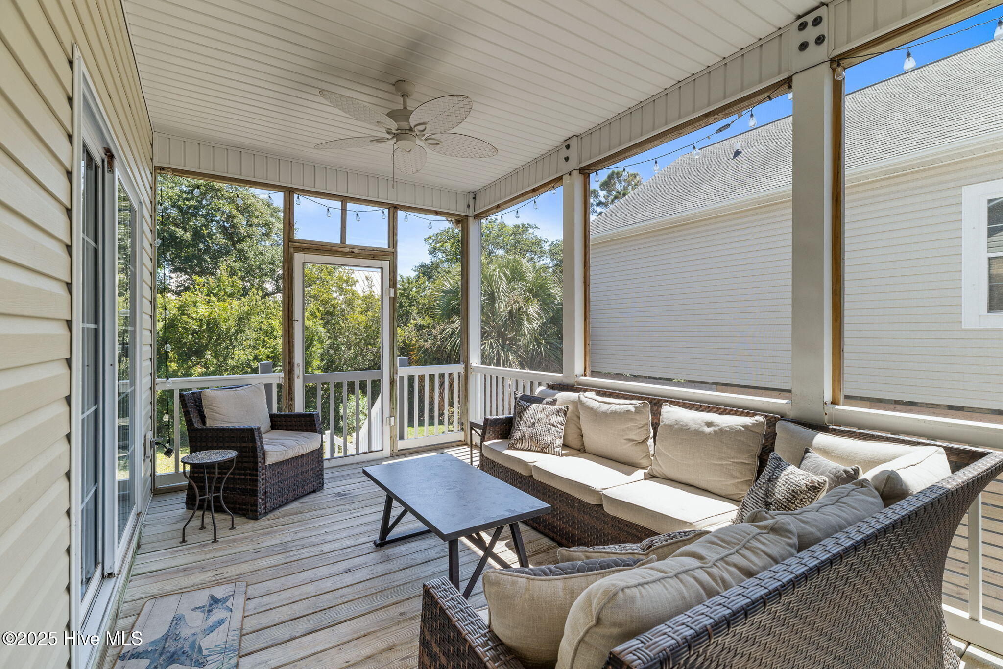 106 SE 44th Street, Oak Island, NC, 28465