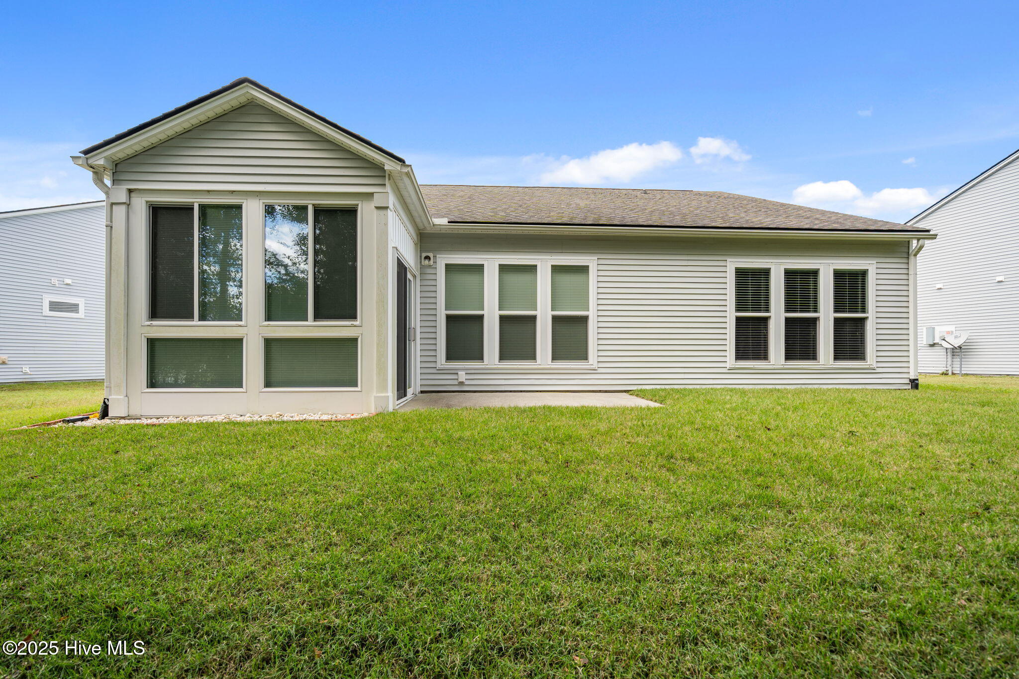 100515173 | Photo 41