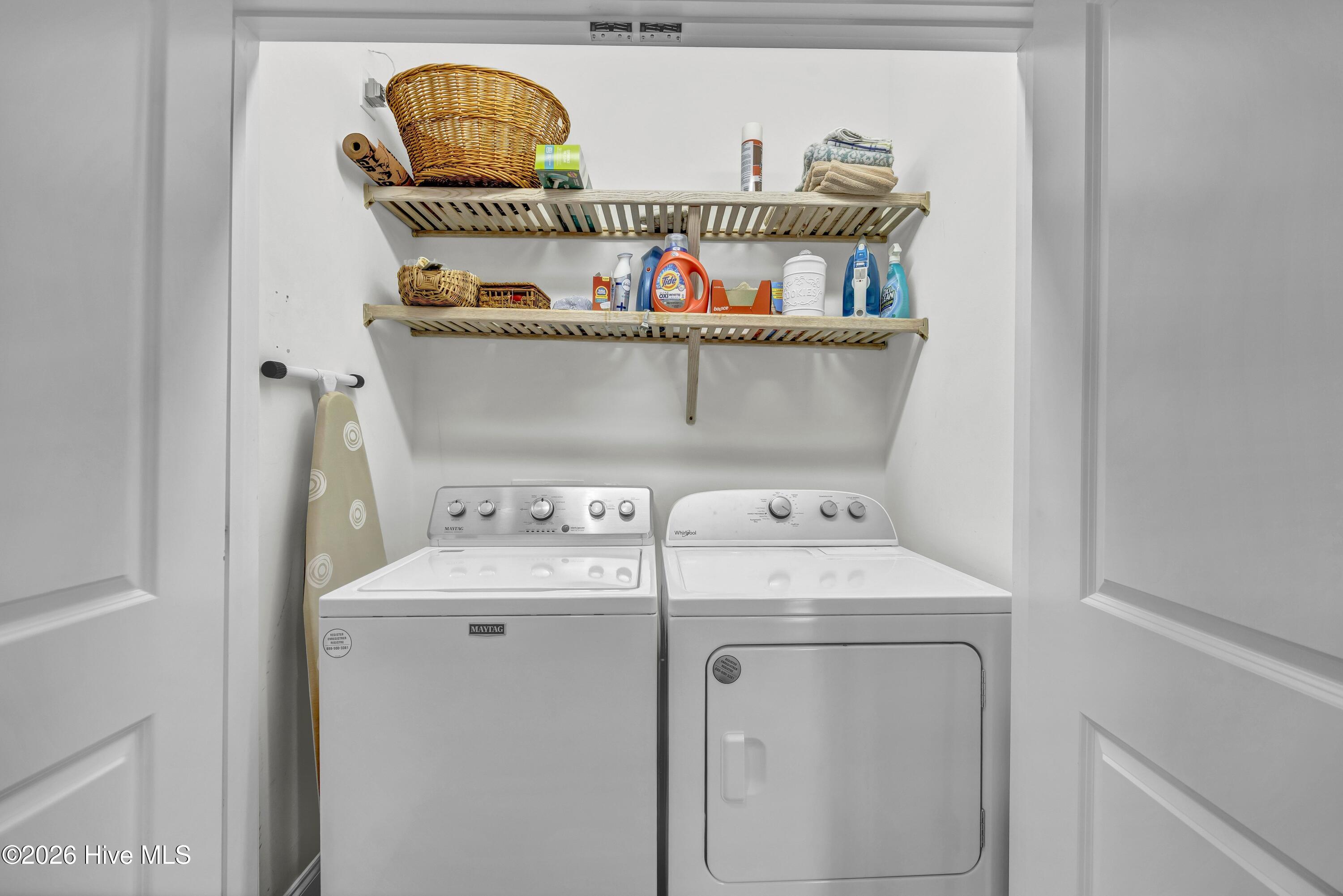 100550306 | Photo 22