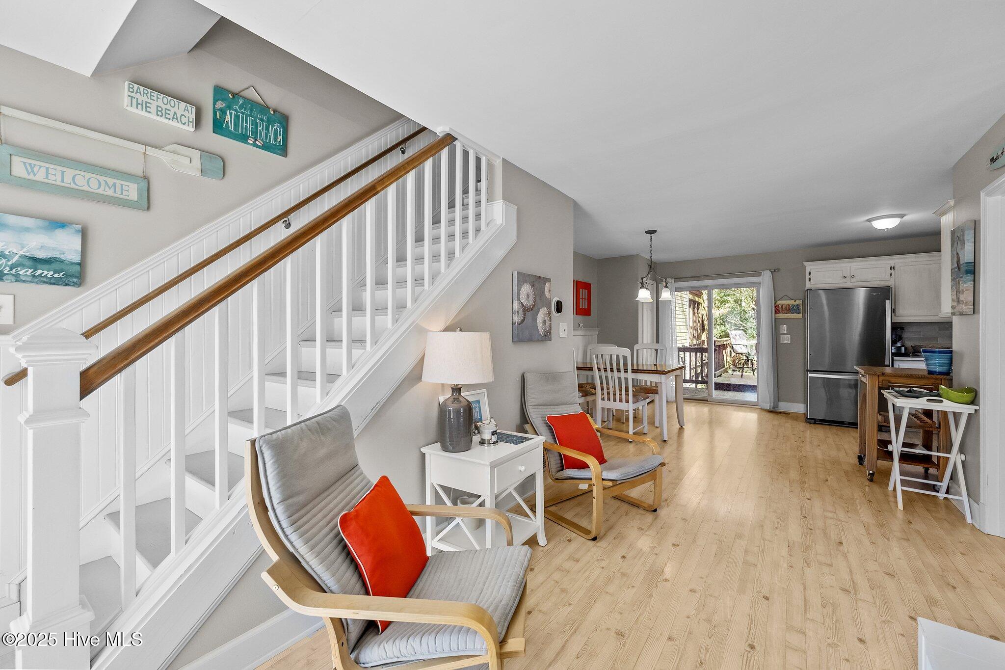 100497949 | Photo 14