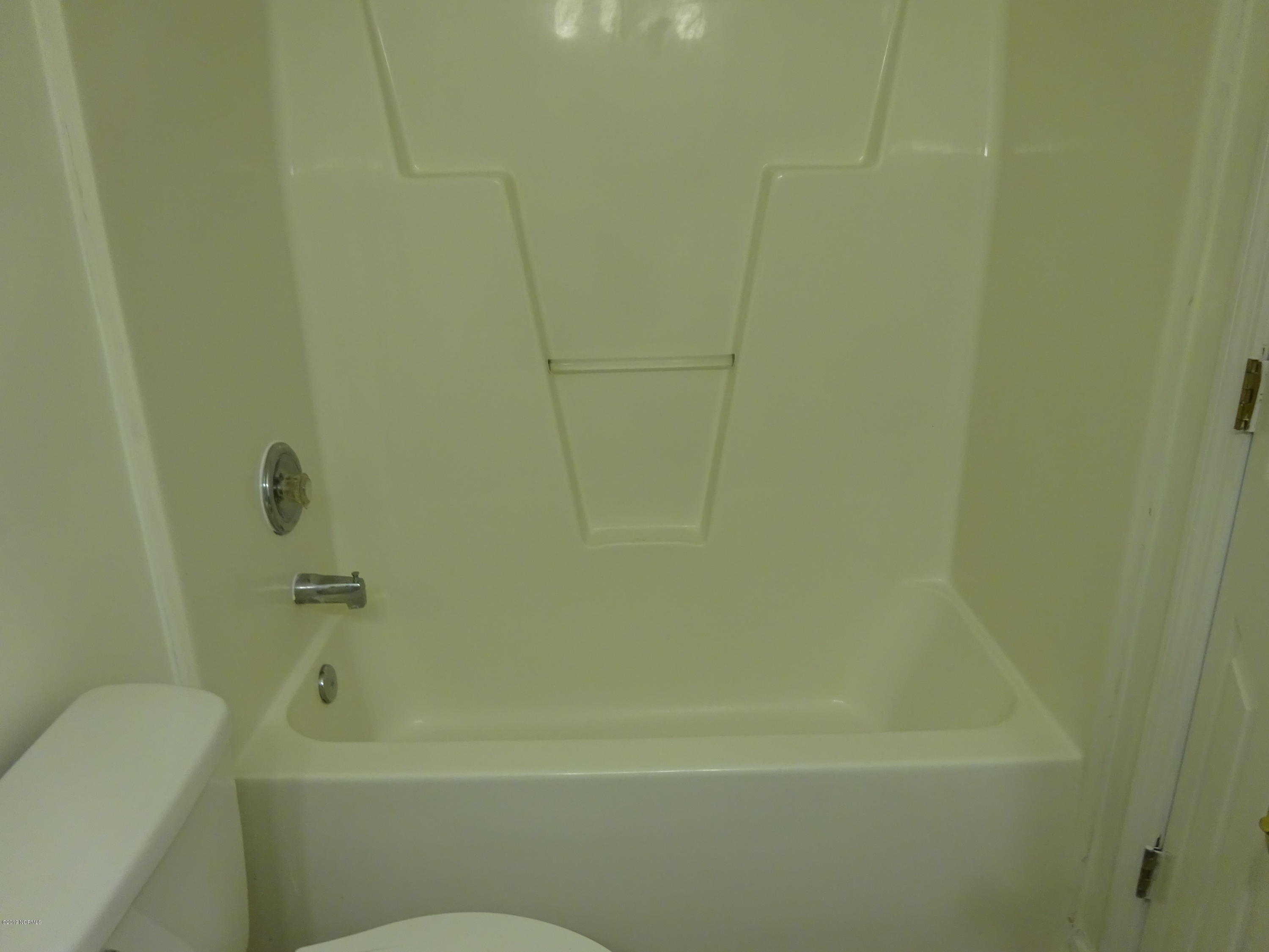 100543958 | Photo 13