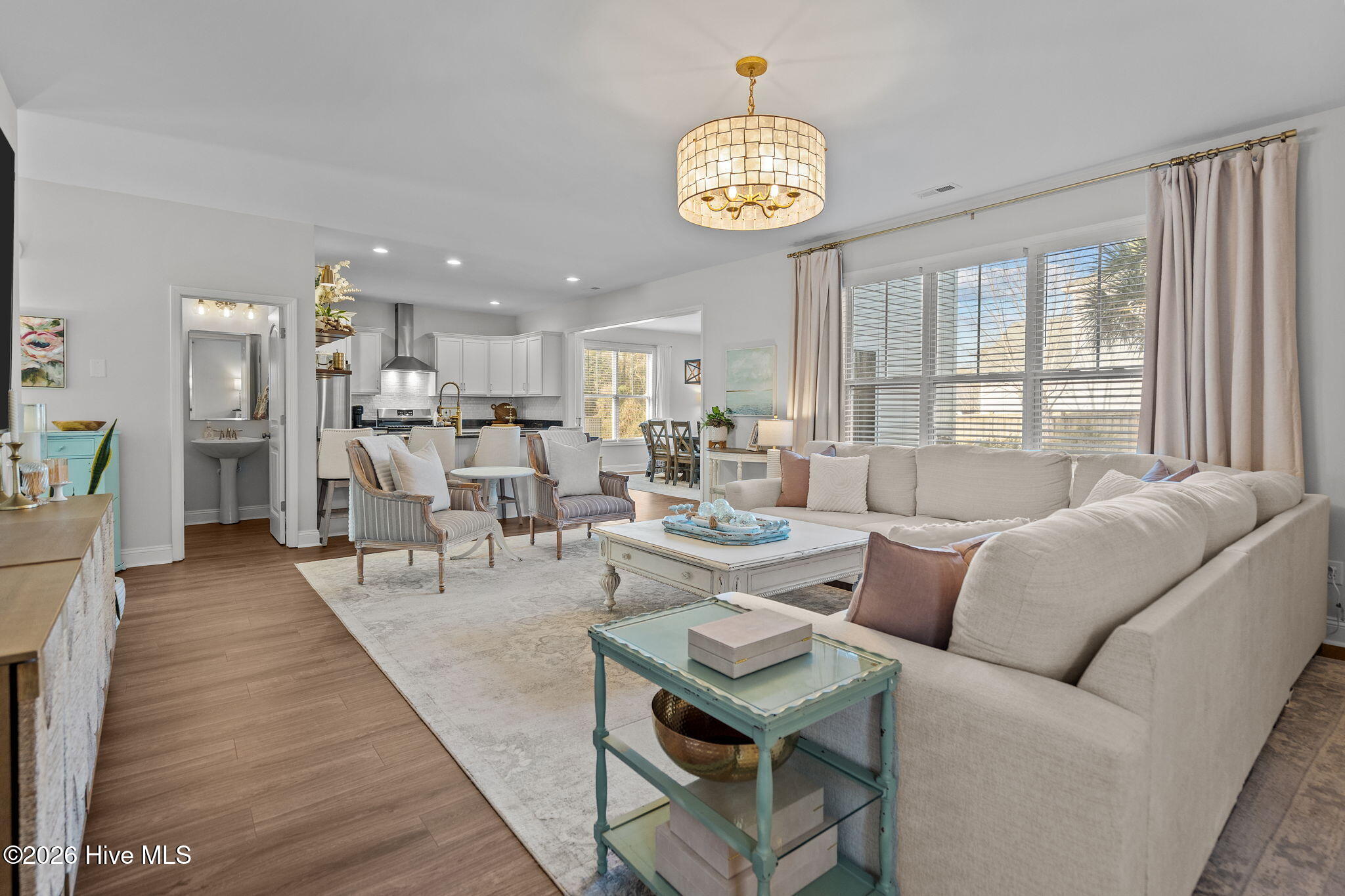 100551440 | Photo 20