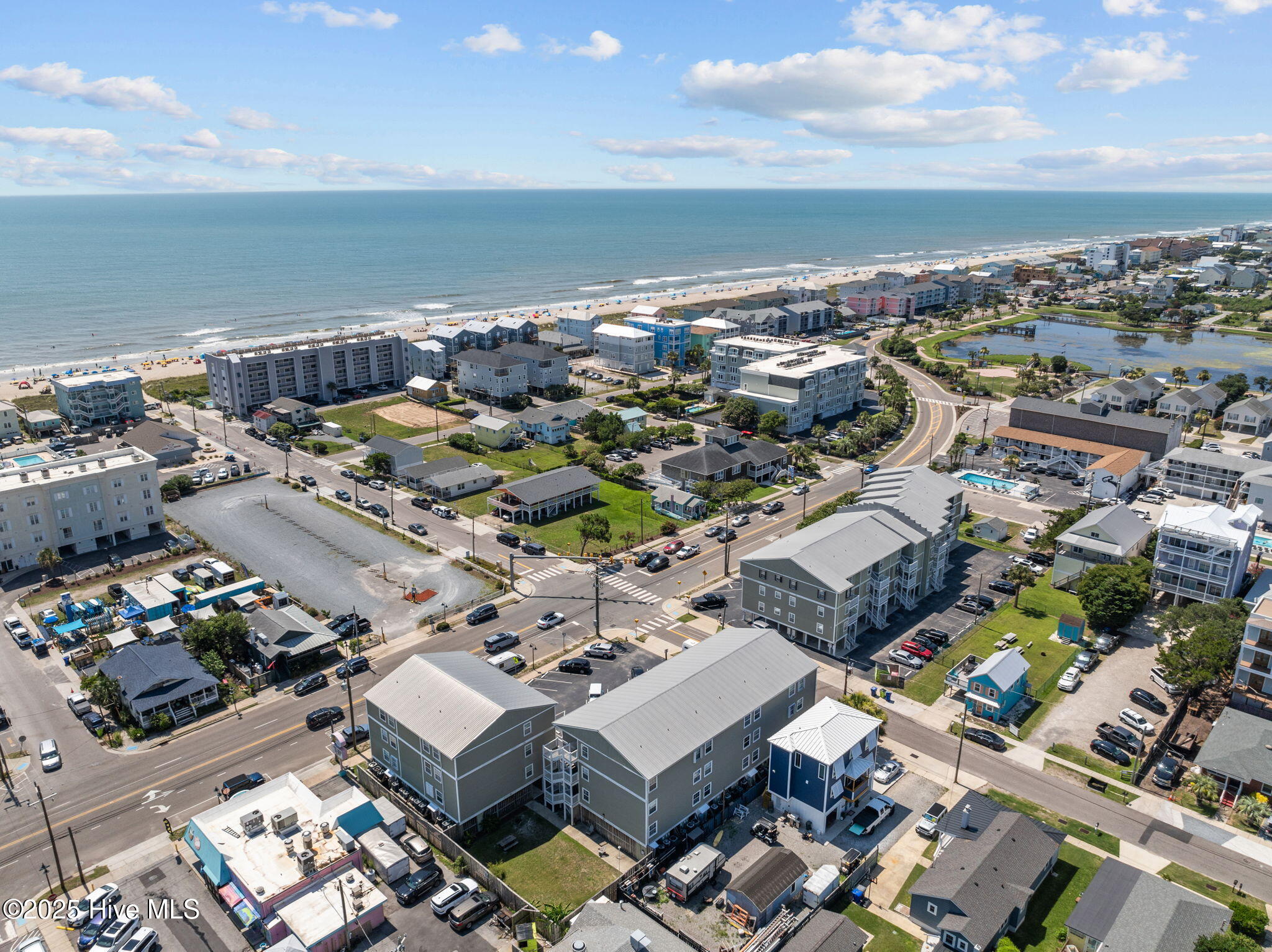 100519120 | Photo 25