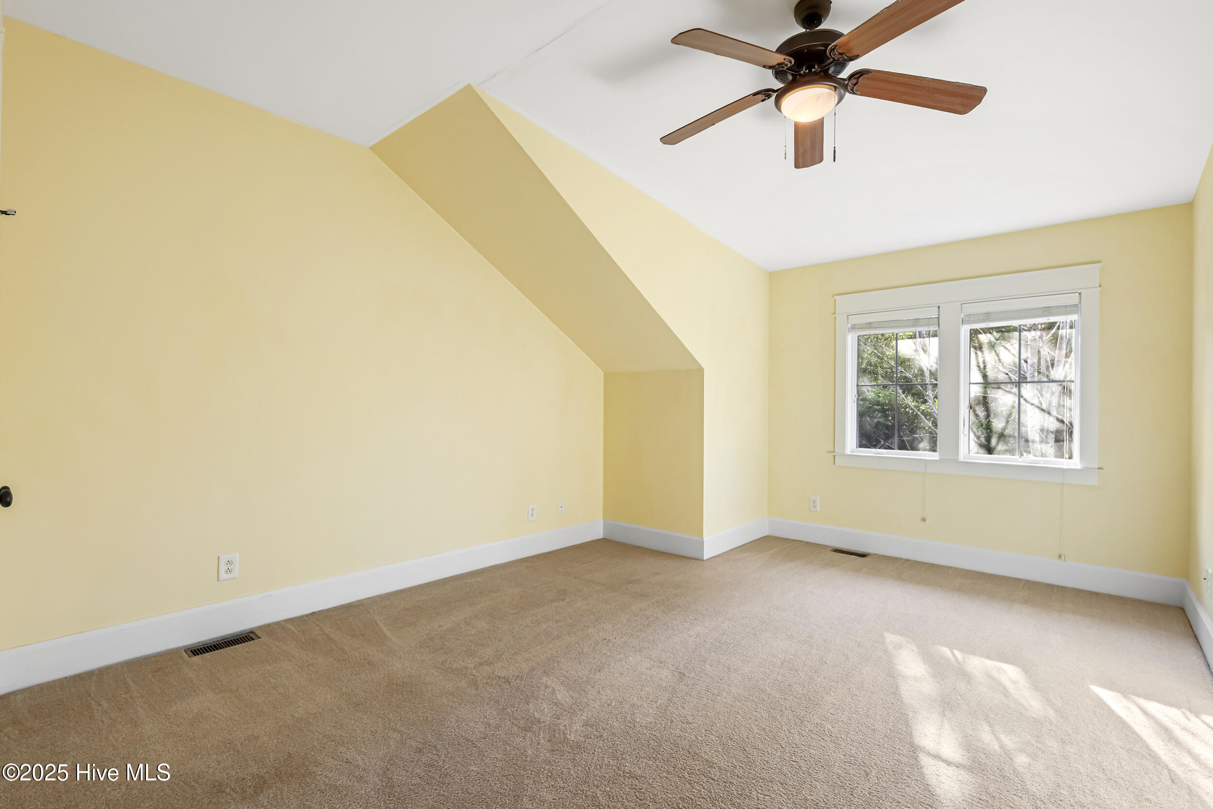 100544454 | Photo 27