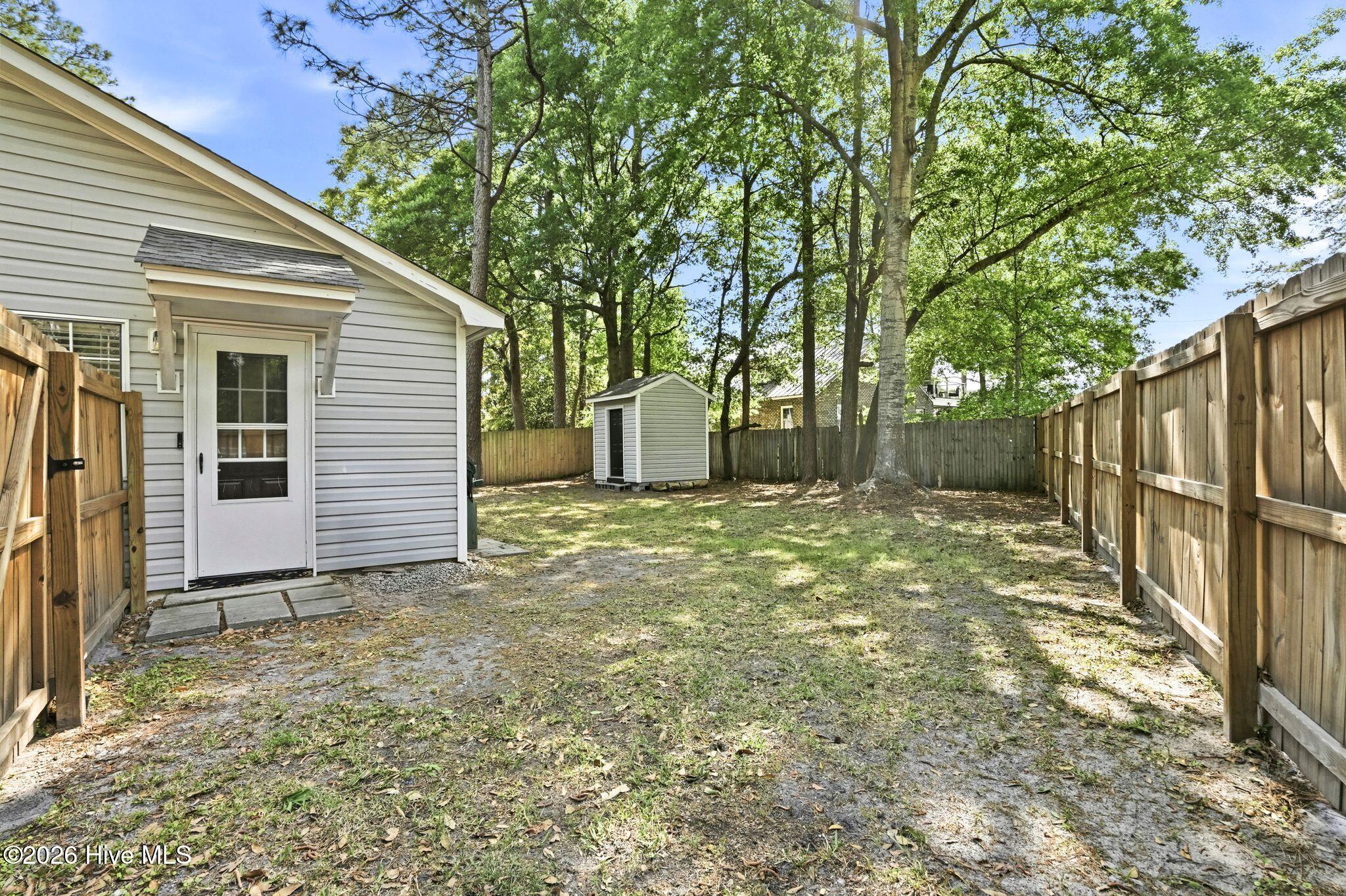 100566339 | Photo 27