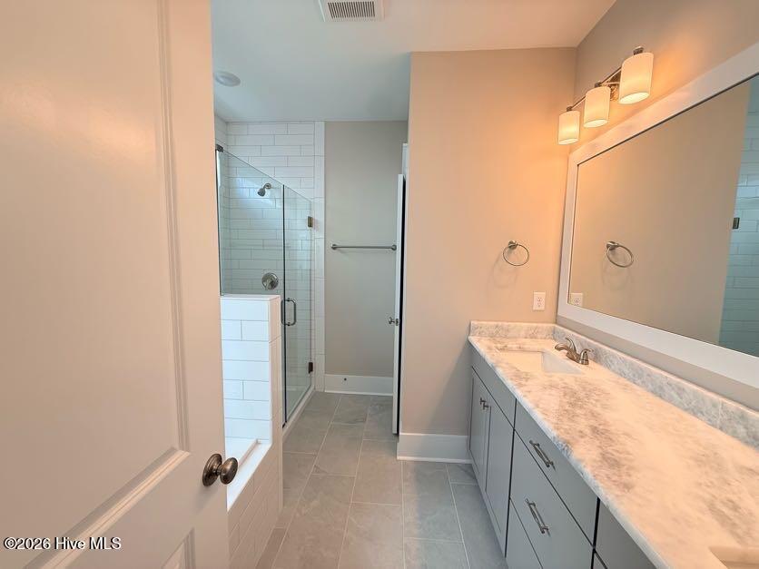 100539790 | Photo 16