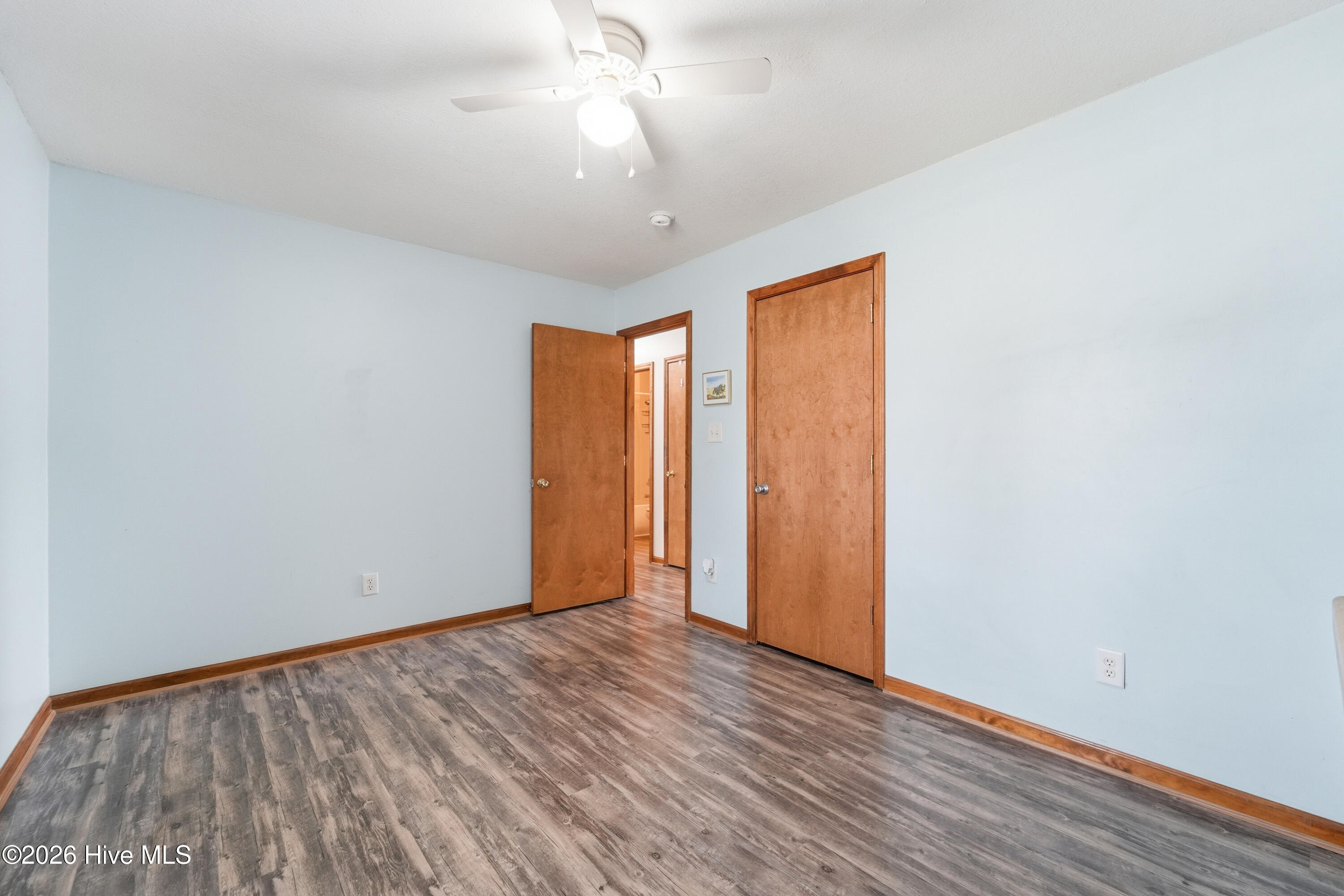 100562378 | Photo 36