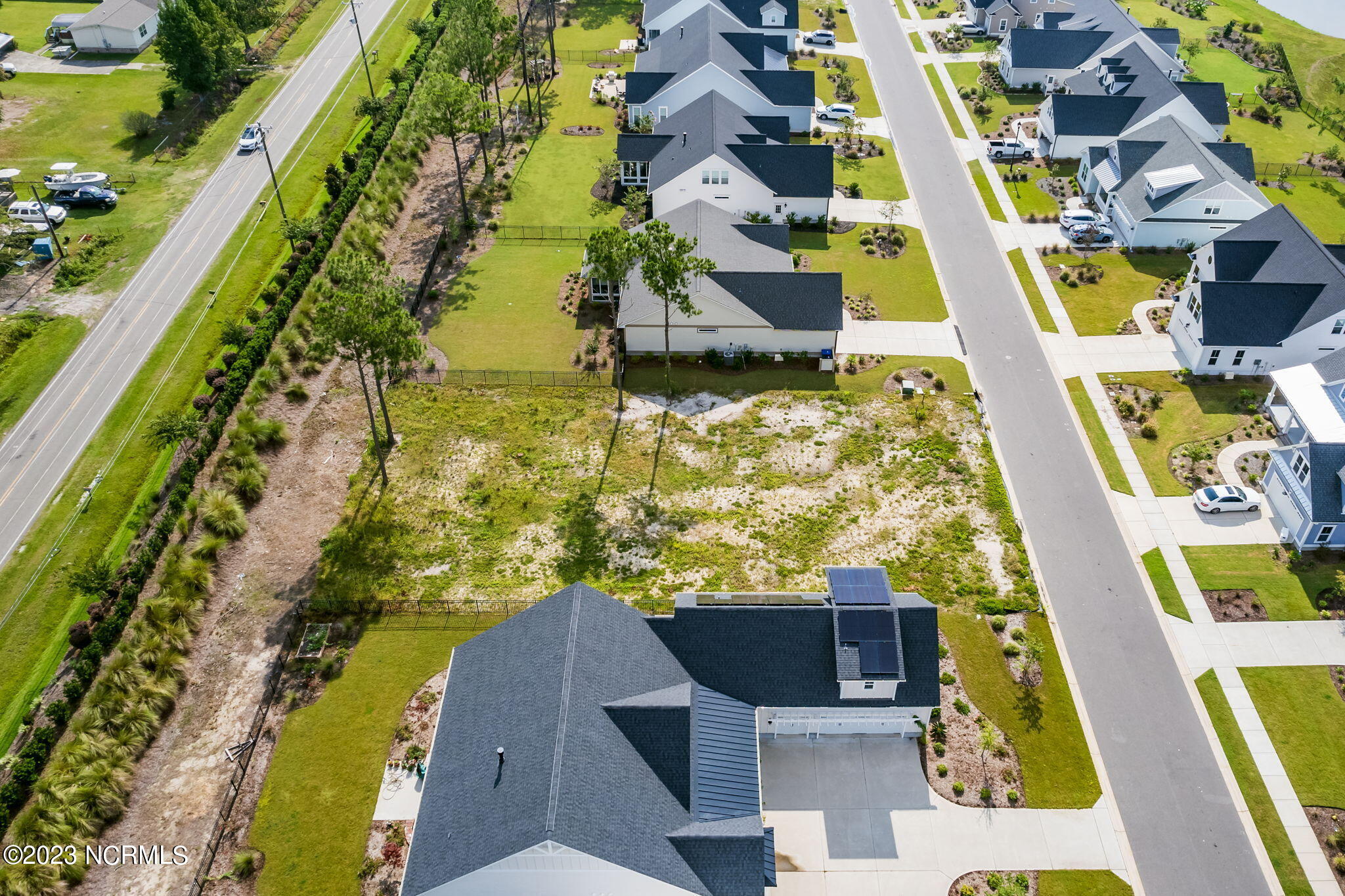 100568669 | Photo 22