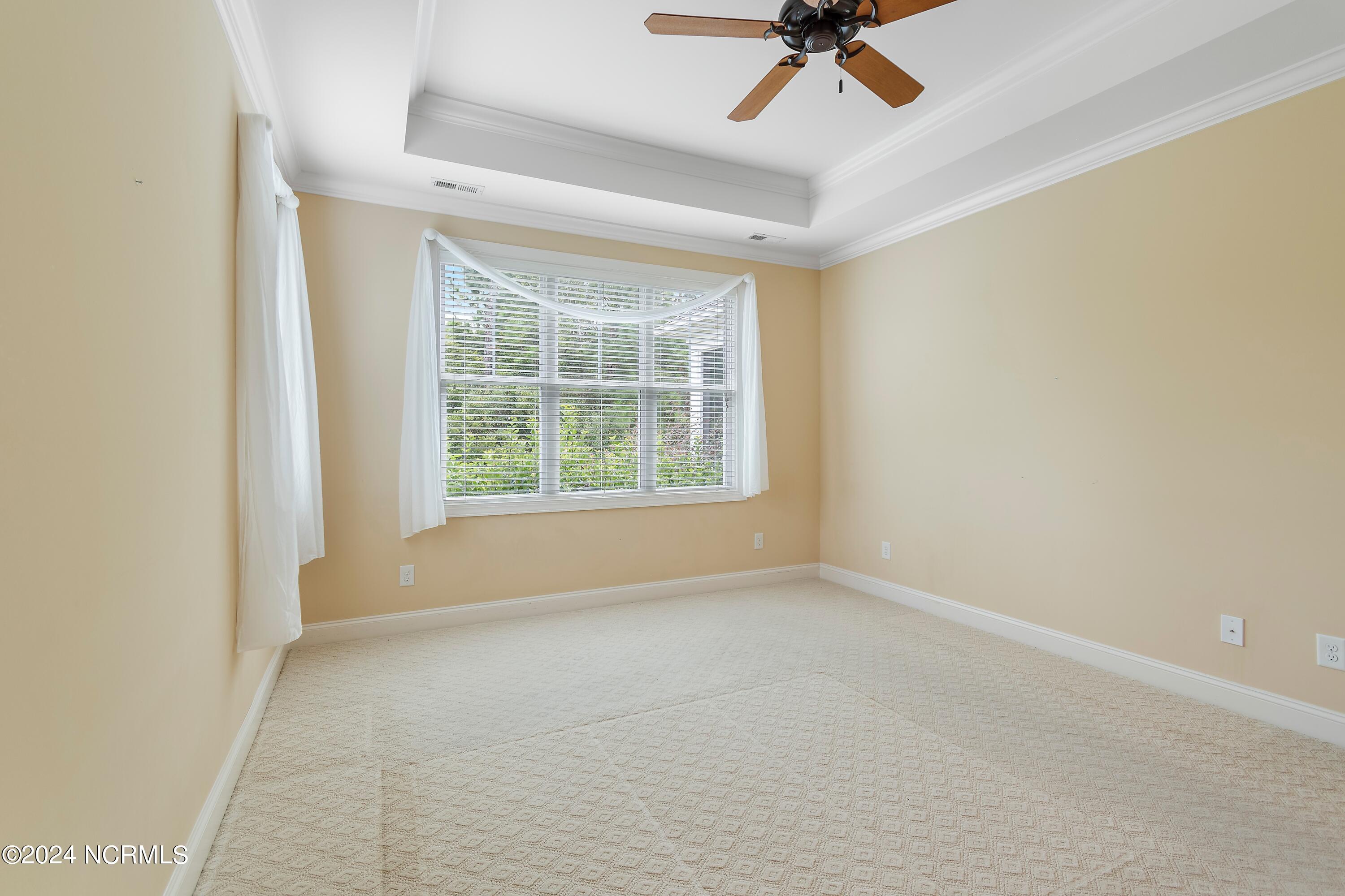 100547754 | Photo 14