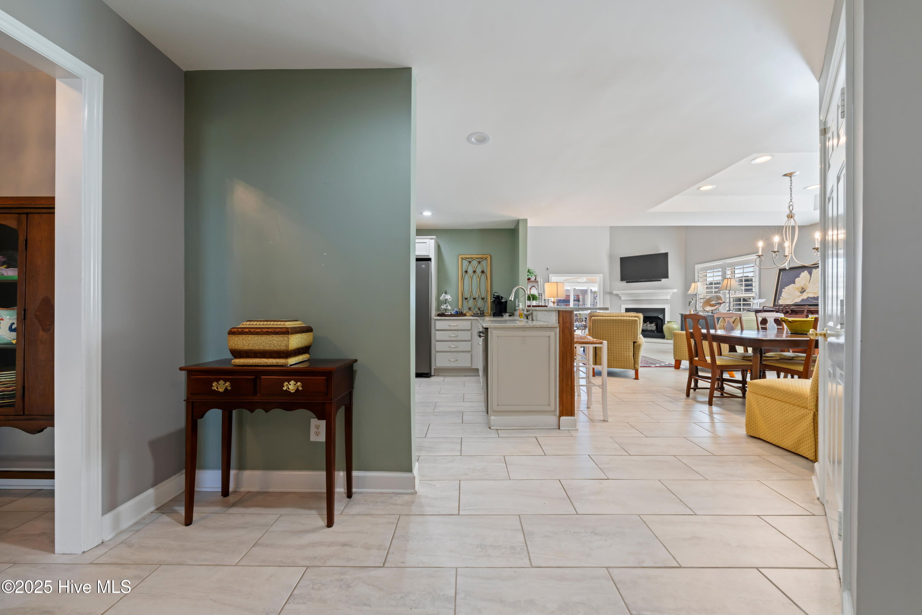 100543099 | Photo 12