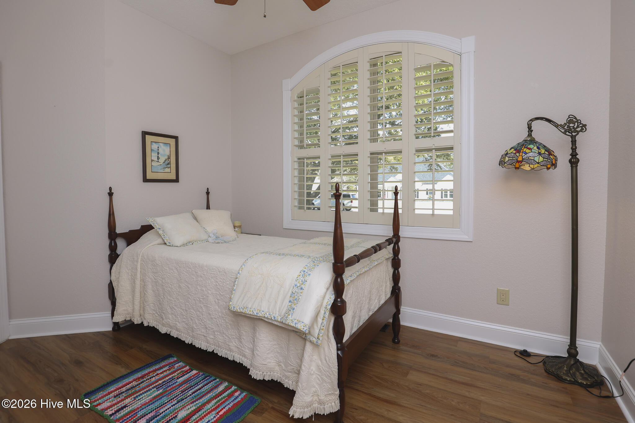 100564942 | Photo 95