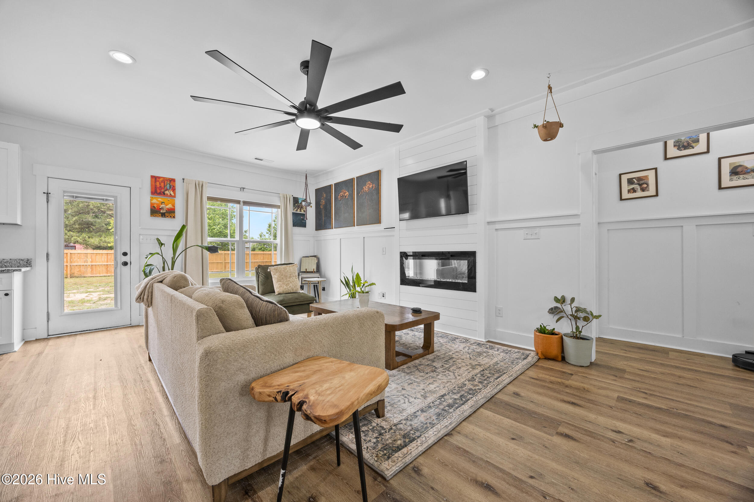 13_living room