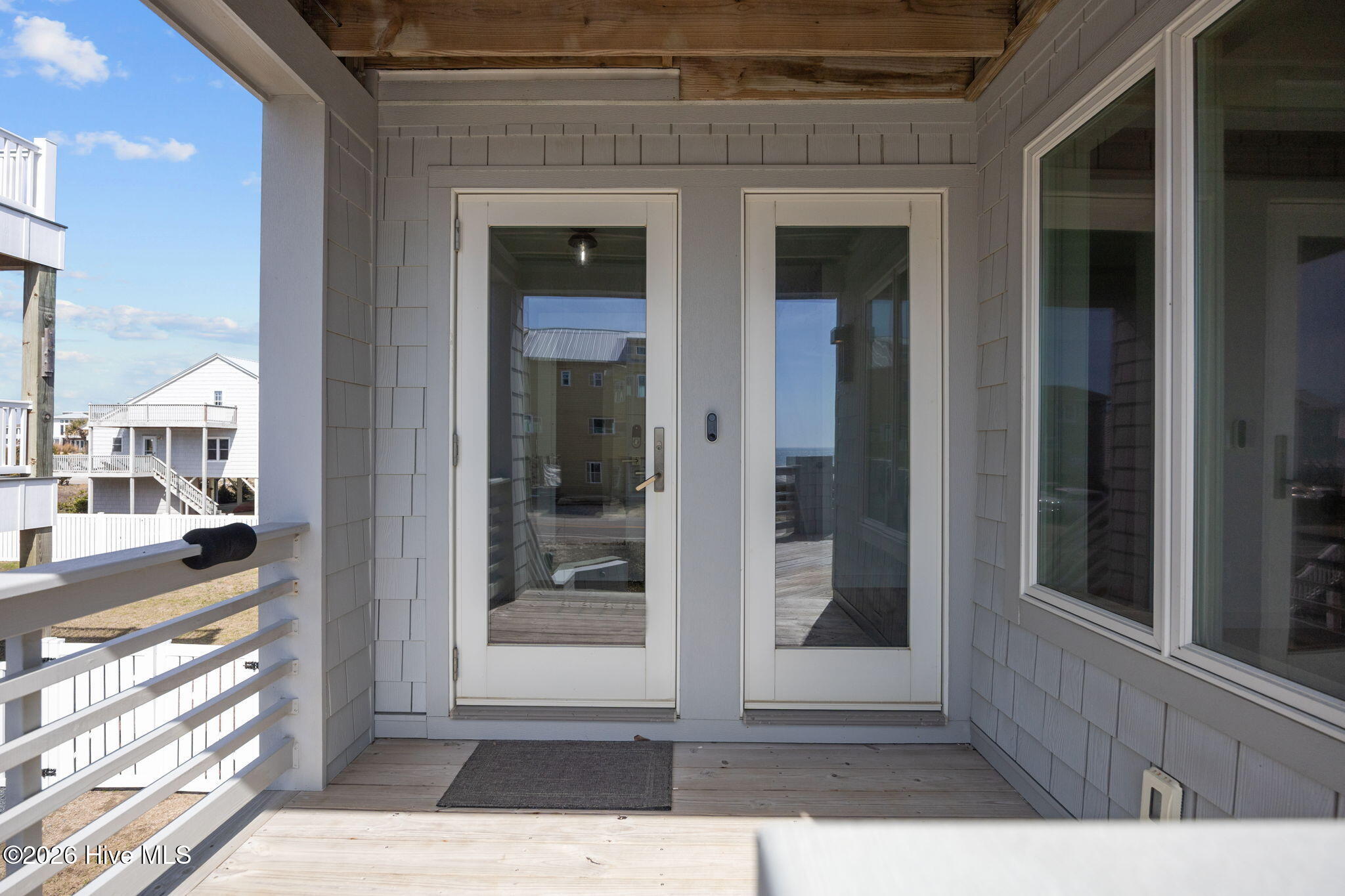 100557816 | Photo 54