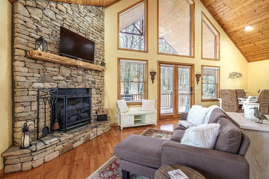 Soaring Ceilings with wall of glass