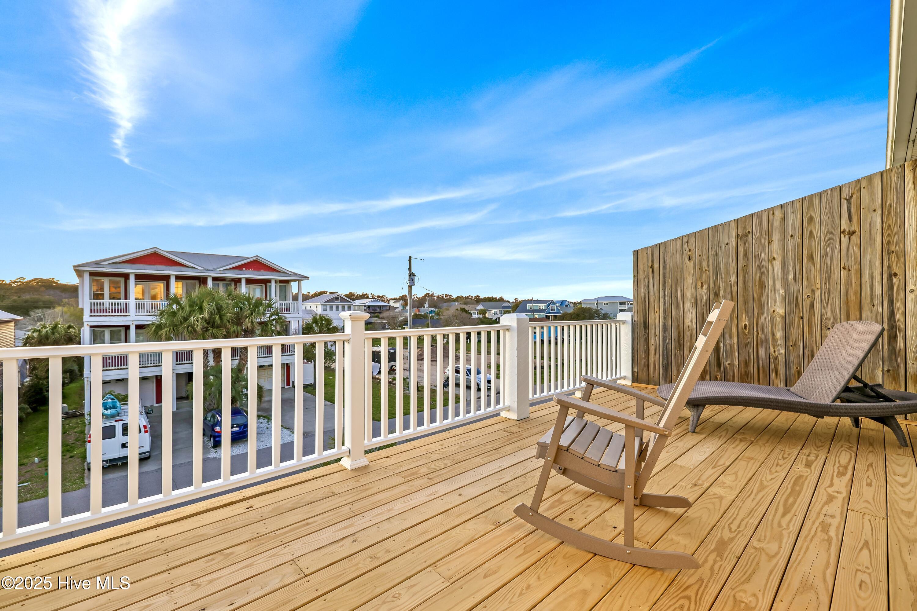 100495853 | Photo 34